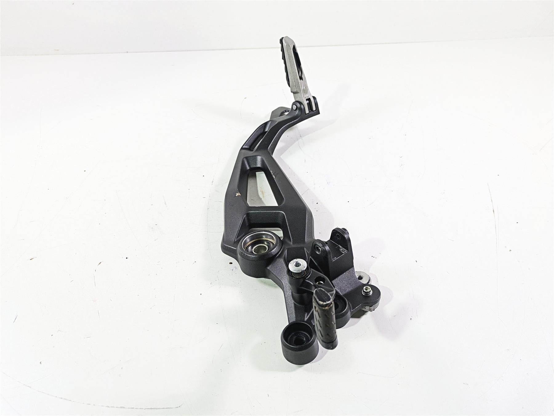 2023 Ducati Monster 937 SP Left Footpeg Set & Shifter F 82414032AA S 45623511AA {{ shop.shopifyCountryName }} - Mototech271