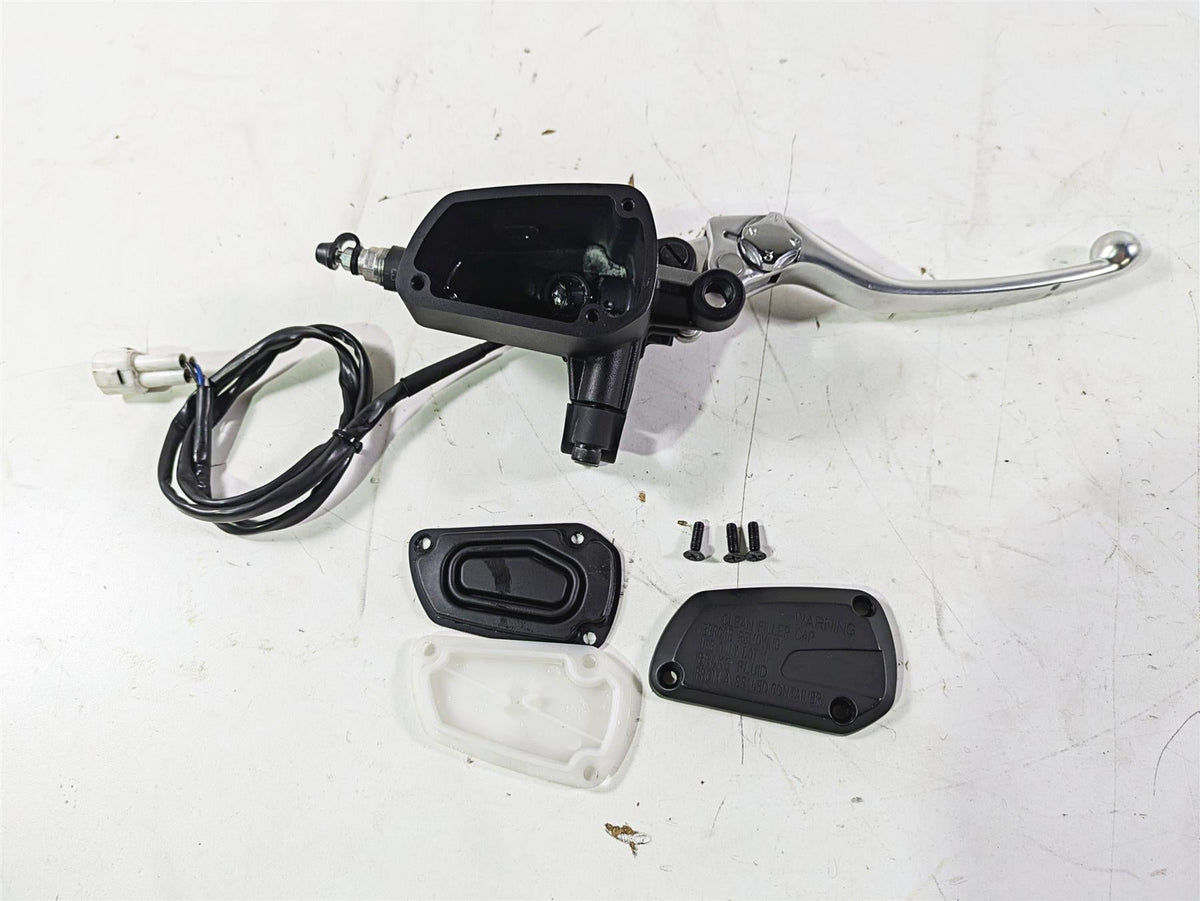 2014 Moto Guzzi California 1400 Touring Front Brake Master Cylinder 887764 {{ shop.shopifyCountryName }} - Mototech271