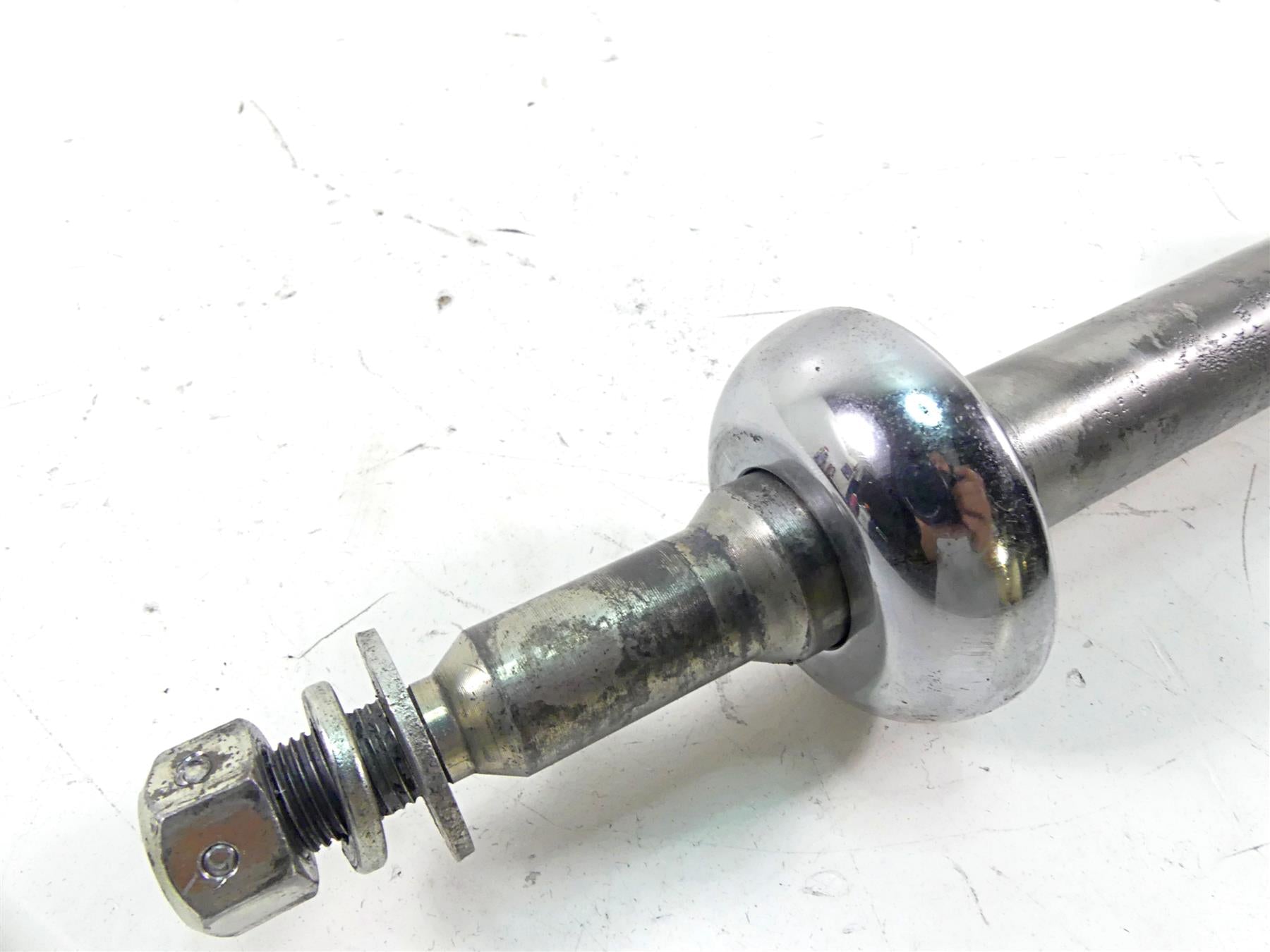 2006 Harley Touring FLHTCU SE E-Glide 1" Front Axle Wheel Spindle 43364-00 {{ shop.shopifyCountryName }} - Mototech271