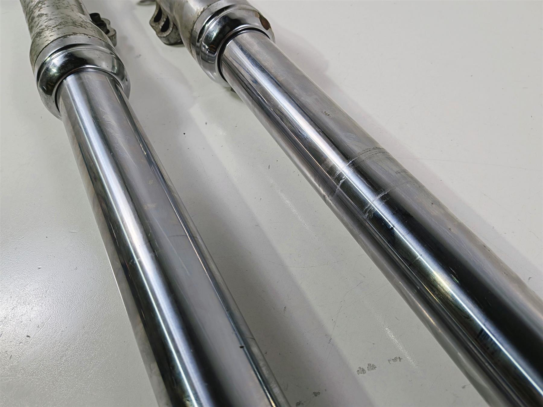 2007 Harley Dyna FXDB Street Bob Straight Front Fork Leg Set - Read 45947-06A {{ shop.shopifyCountryName }} - Mototech271
