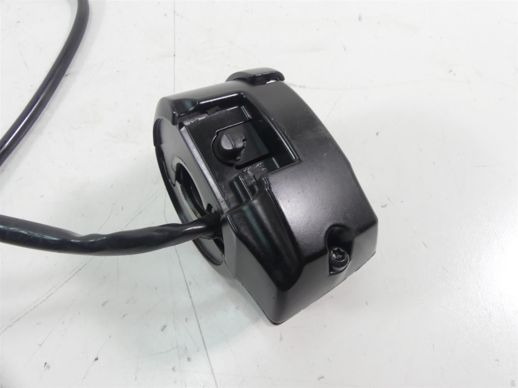 2016 Harley Touring FLTRX Road Glide Left Cruise Audio Control Switch 71500128B {{ shop.shopifyCountryName }} - Mototech271
