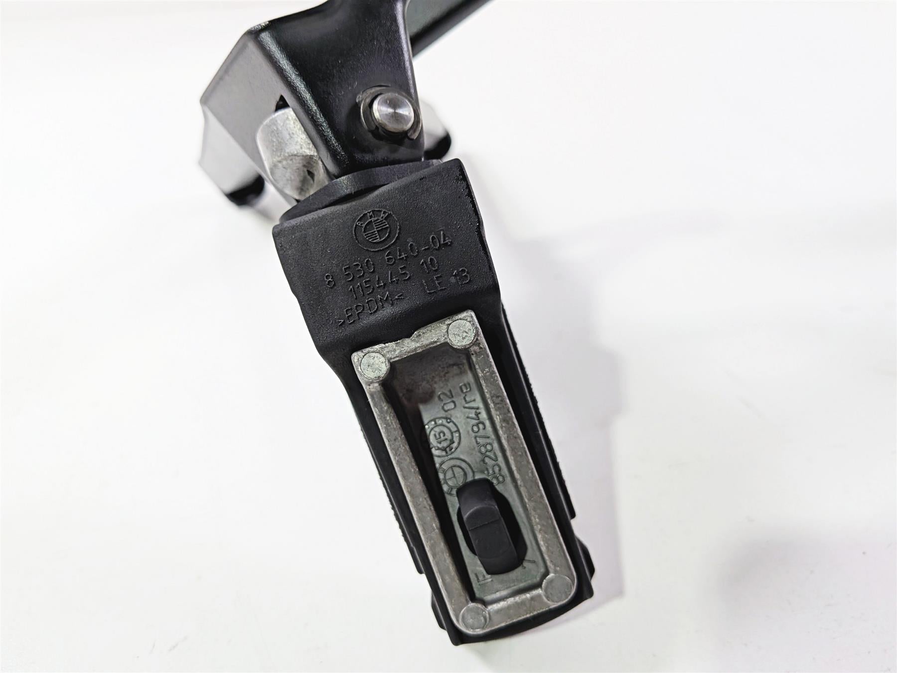 2016 BMW S1000XR K49 Rear Passenger Foot Peg Set -Read 46718553845 46718553846-Mototech271