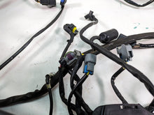 Load image into Gallery viewer, 2006 Harley Touring FLHTCUI Electra Glide Main Wiring Harness Loom 71000-06 | Mototech271
