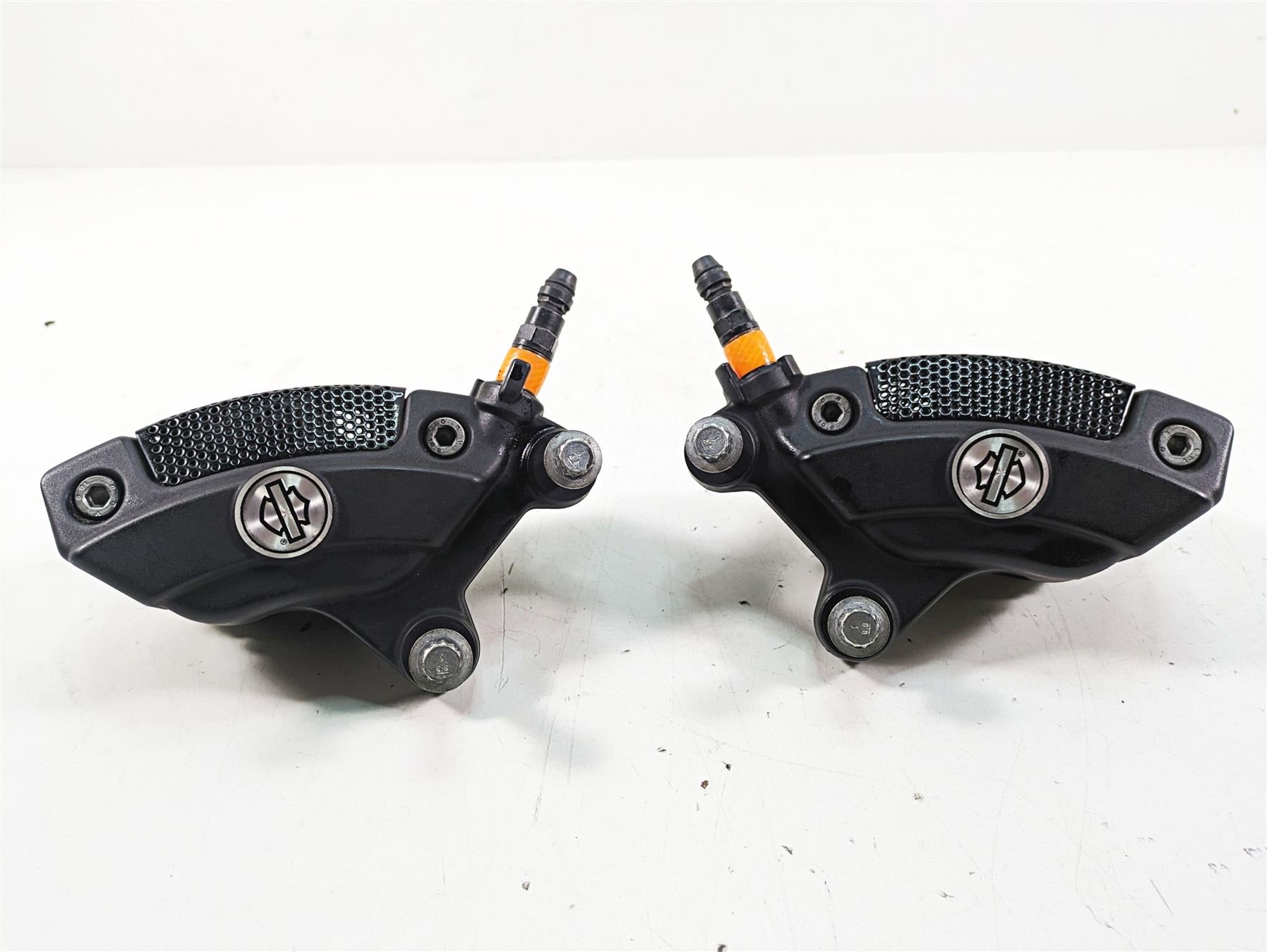 2013 Harley Touring FLHX Street Glide Nice Front Brake Caliper Set 43027-08 {{ shop.shopifyCountryName }} - Mototech271