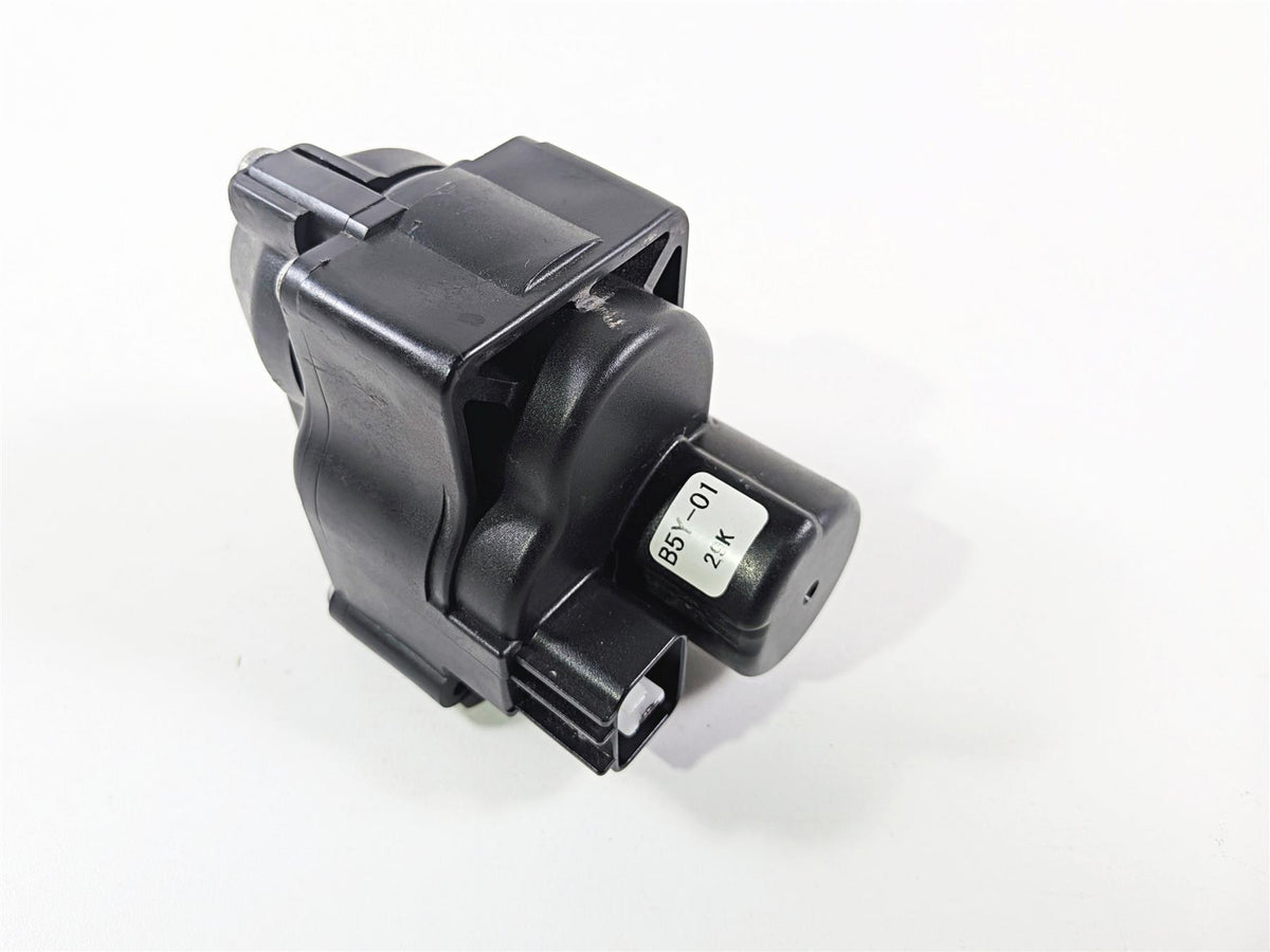 2023 Yamaha MT10 MTN1000 Exhaust Valve Servo Motor B5Y-85820-01-00 {{ shop.shopifyCountryName }} - Mototech271