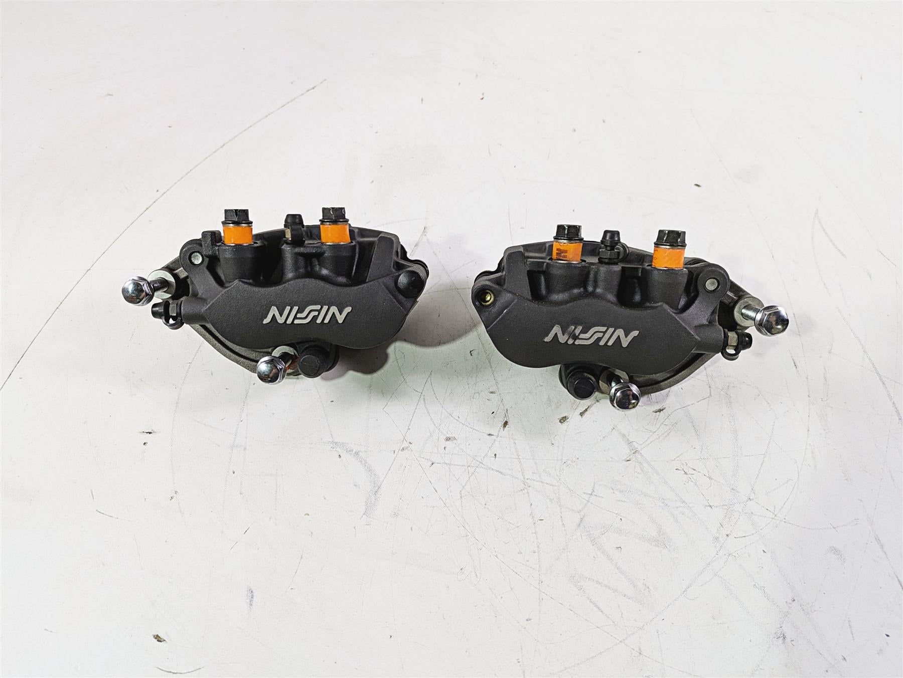 2002 Honda V-Twin VTX1800 C Front Brake Calipers Nissin 6 Piston 45150-MCH-006 {{ shop.shopifyCountryName }} - Mototech271