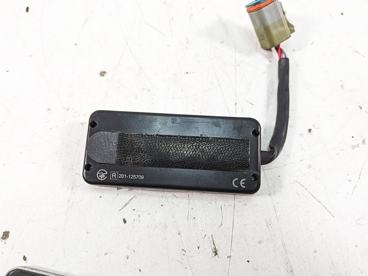 2017 Harley XL883 N Sportster Iron Cdi Ecu + Vance Hines Fuel Pack Set 41000326A {{ shop.shopifyCountryName }} - Mototech271