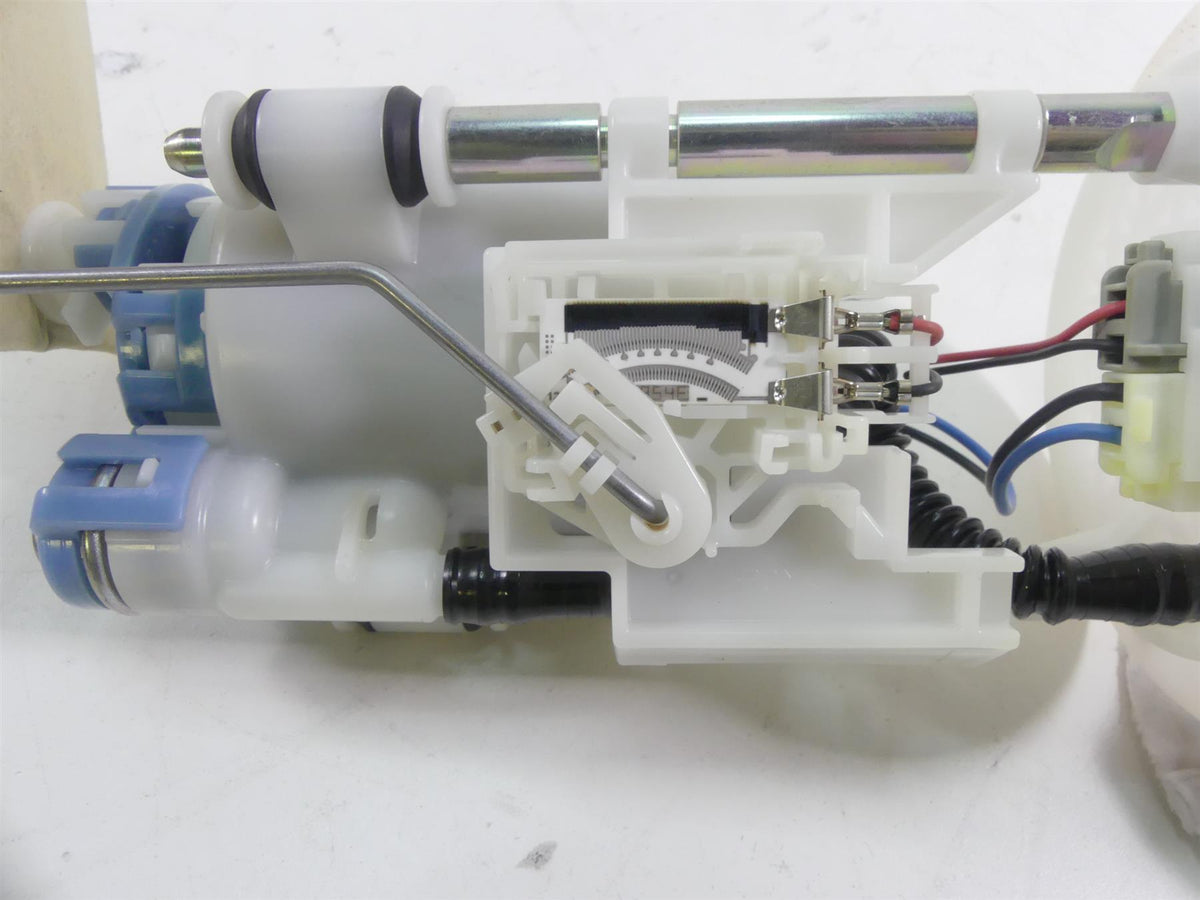 2017 Yamaha YXZ1000R EPS SS Denso Fuel Gas Petrol Pump - Tested B16-13907-00-00 {{ shop.shopifyCountryName }} - Mototech271
