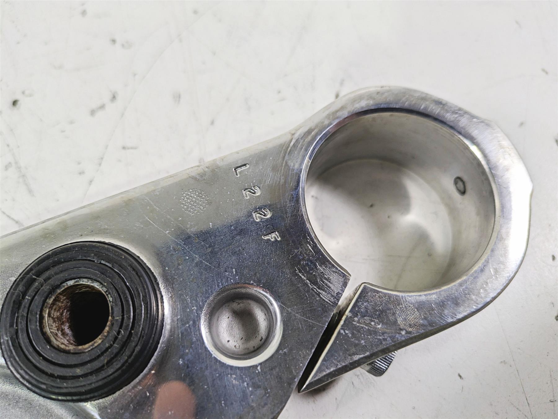 2021 Harley Softail FLSL Slim Upper Triple Tree Steering Clamp 45900144 {{ shop.shopifyCountryName }} - Mototech271