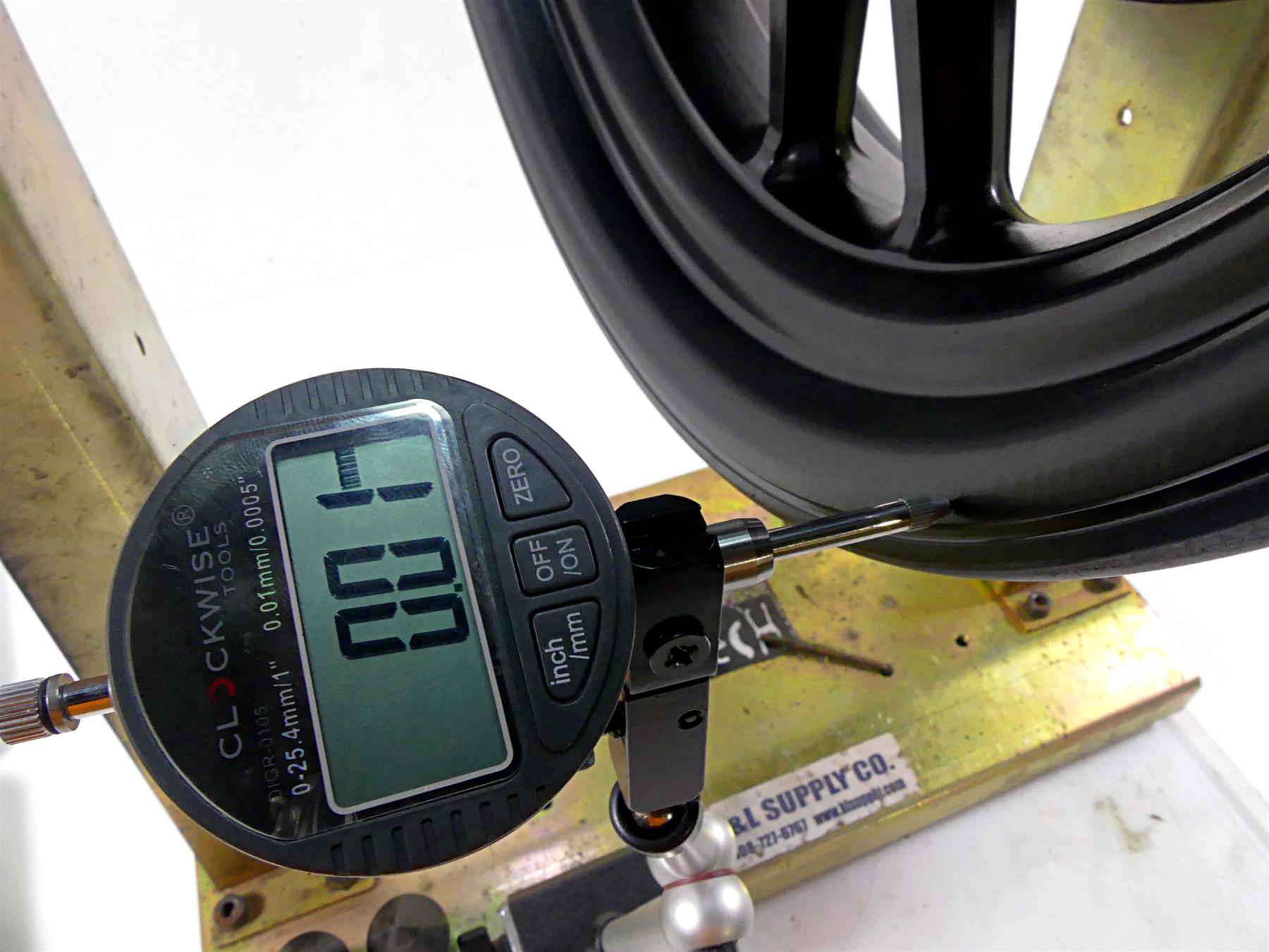 Harley Dyna Low Rider FXDL Switchblade Rear Wheel Rim 17x4.5 41018-08 ...