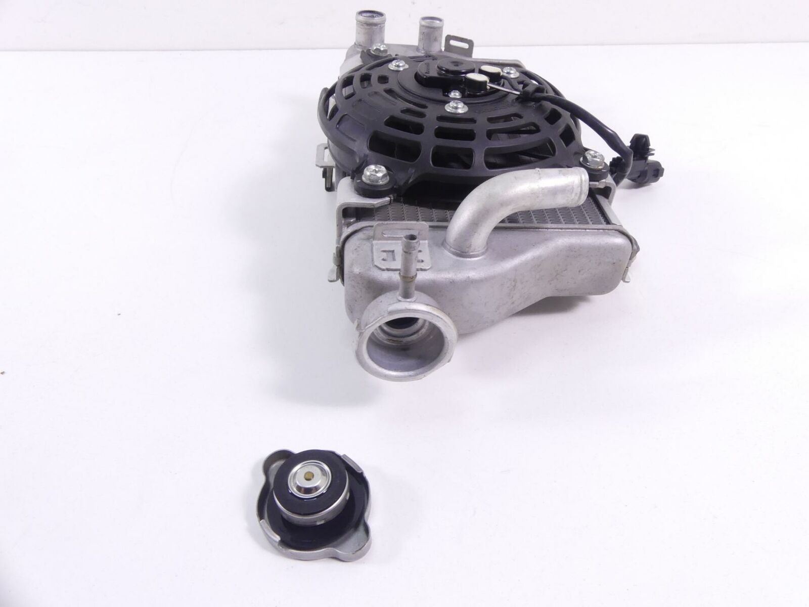 2017 Honda CRF1000 Africa Twin Right Radiator Fan Set 19010-MJP-A61 {{ shop.shopifyCountryName }} - Mototech271