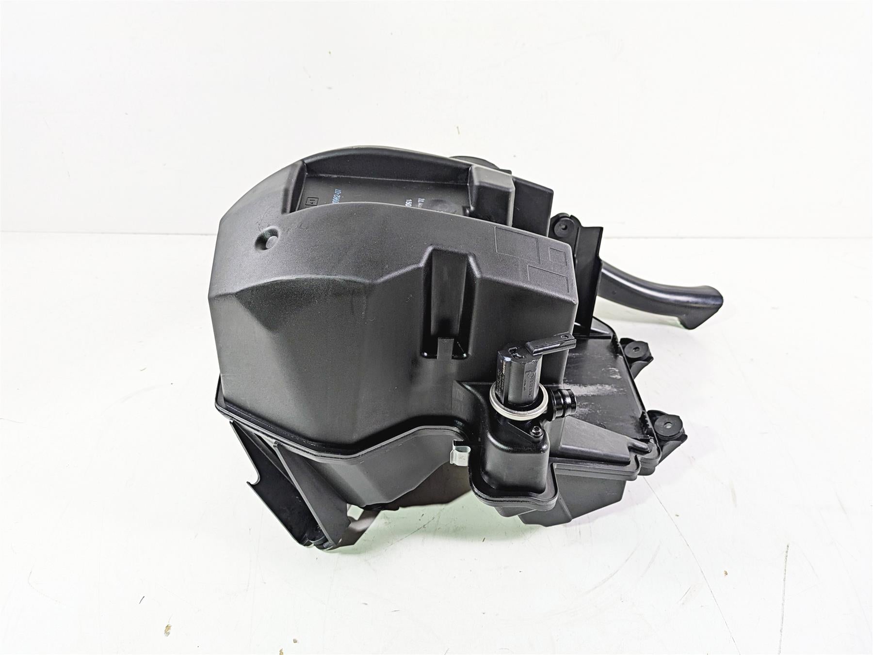 2016 BMW F800R K73 Air Box Cleaner Breather Filter 13717678274 | Mototech271