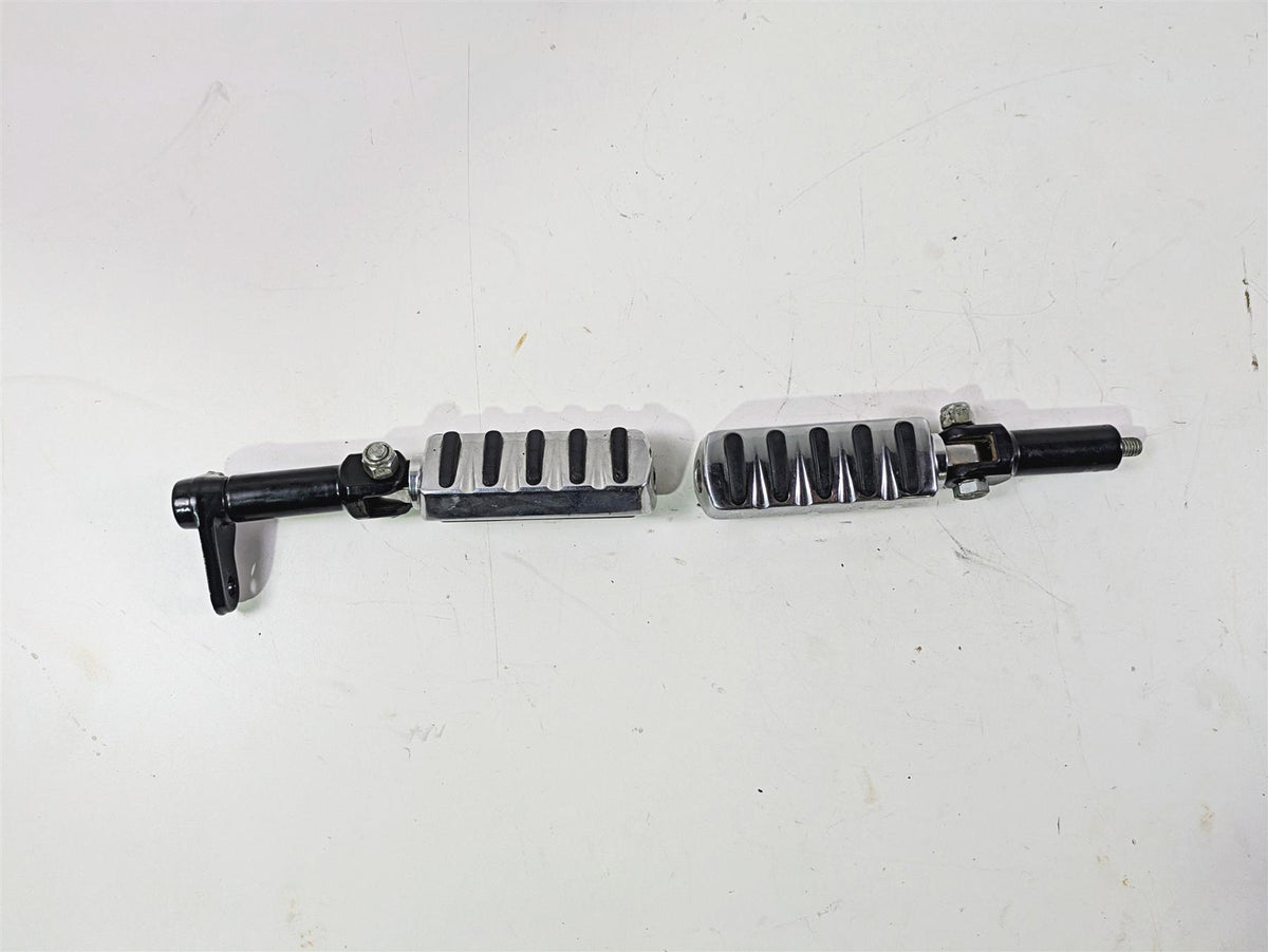2014 Harley FLS Softail Slim Rear Passenger Footpeg Set 50932-08 {{ shop.shopifyCountryName }} - Mototech271