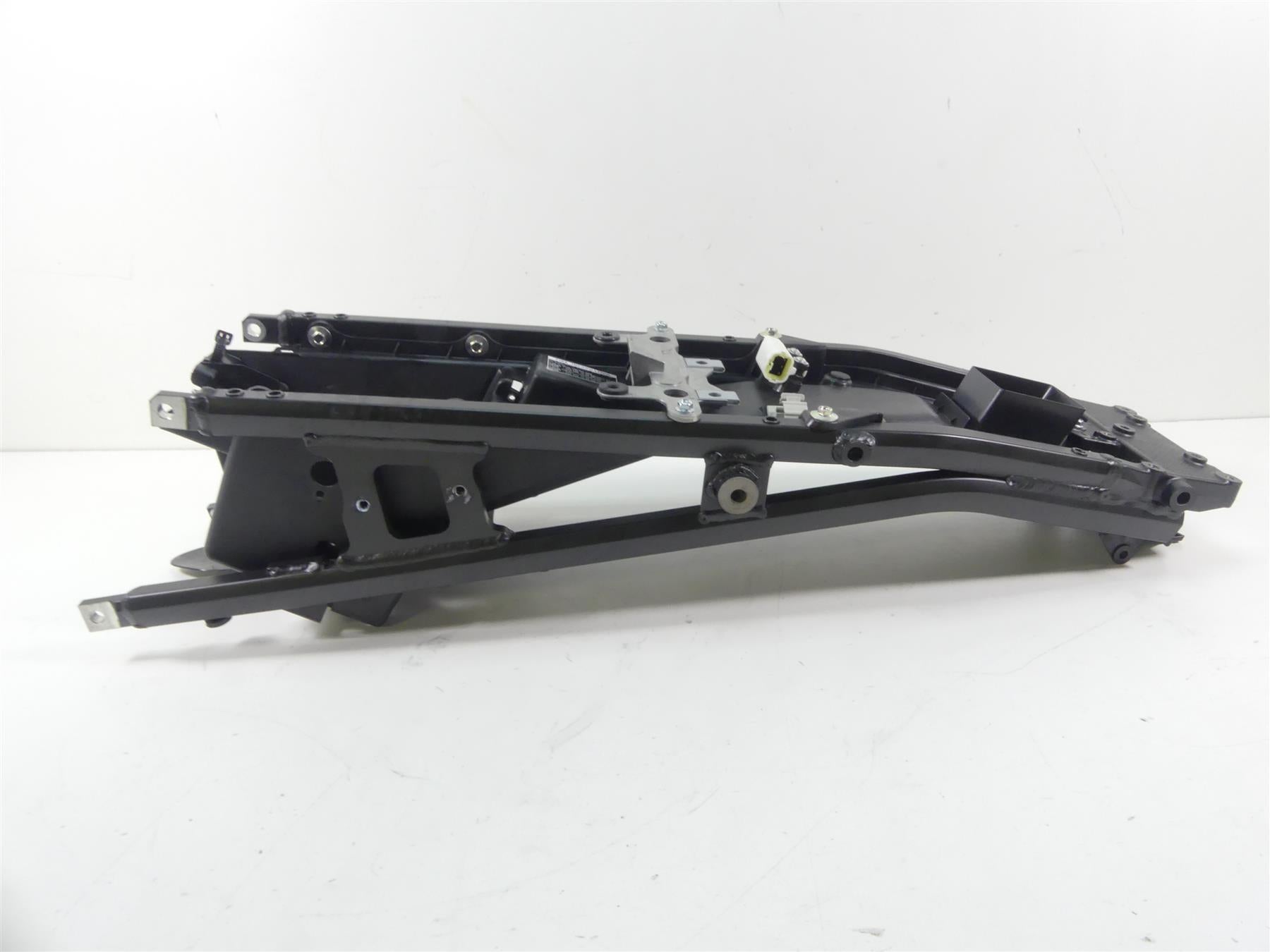 2017 Yamaha XT1200Z Super Tenere Rear Subframe & Inner Fender Set 2BS-21190-10 {{ shop.shopifyCountryName }} - Mototech271