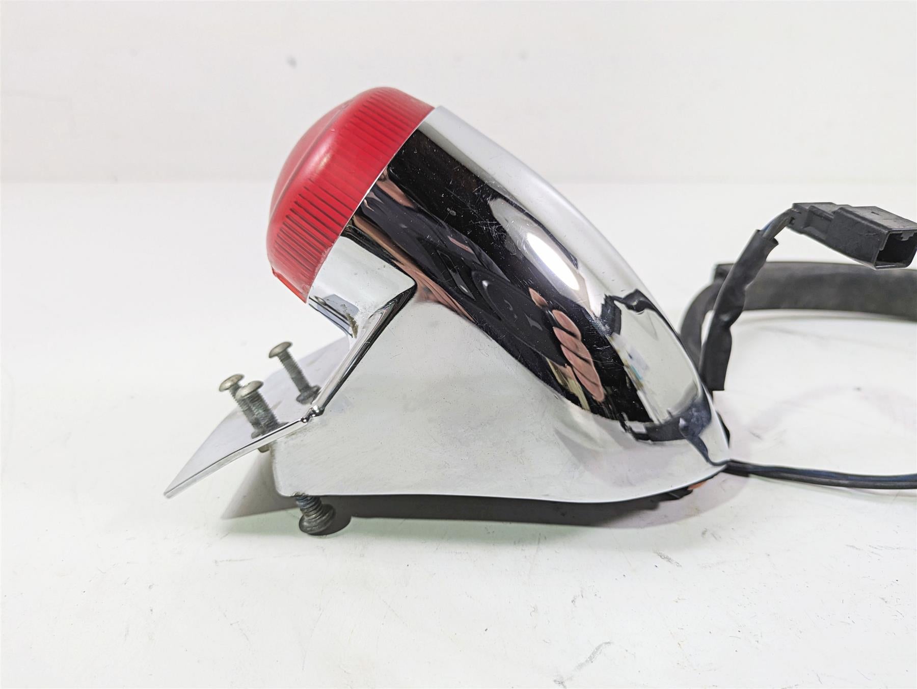 2010 Harley Dyna FXDB Street Bob Tail Light Brake Stop Lamp - Read 69598-09A {{ shop.shopifyCountryName }} - Mototech271