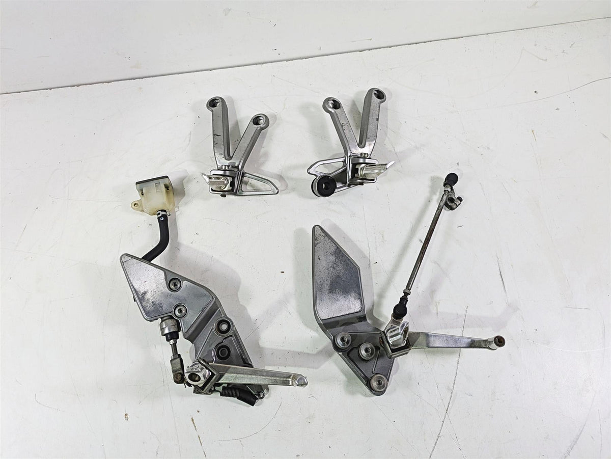 2003 Suzuki GSF1200 Bandit Foot Peg Rest + Shifter & Brake Lever Set 43511-26E02 {{ shop.shopifyCountryName }} - Mototech271