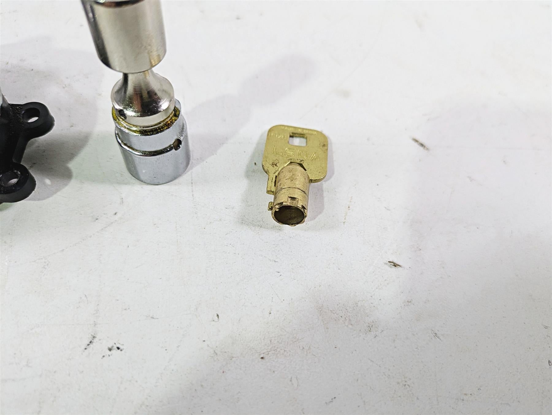 2017 Harley FLS Softail Slim Ignition Switch Key Lock Set 71400076 {{ shop.shopifyCountryName }} - Mototech271