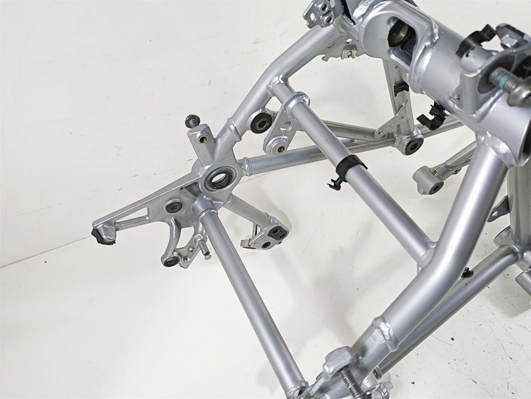 2014 BMW R1200 RT RTW K52 Straight Main Frame Chassis With Clean Tennessee Title 46518550716 46518387840 {{ shop.shopifyCountryName }} - Mototech271