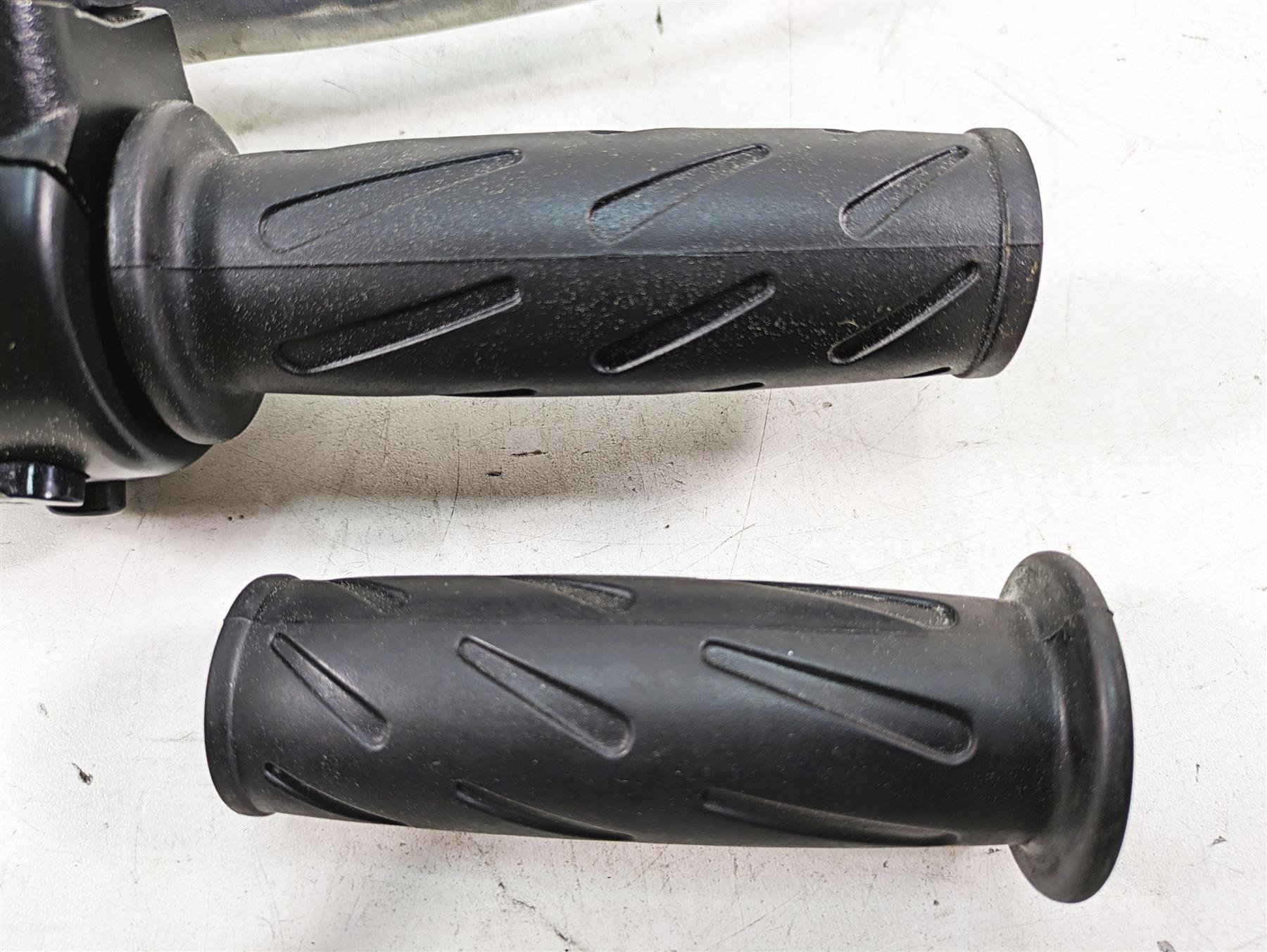 2011 Triumph America Front Brake Master Cylinder & Control Switch Set T2026200 {{ shop.shopifyCountryName }} - Mototech271