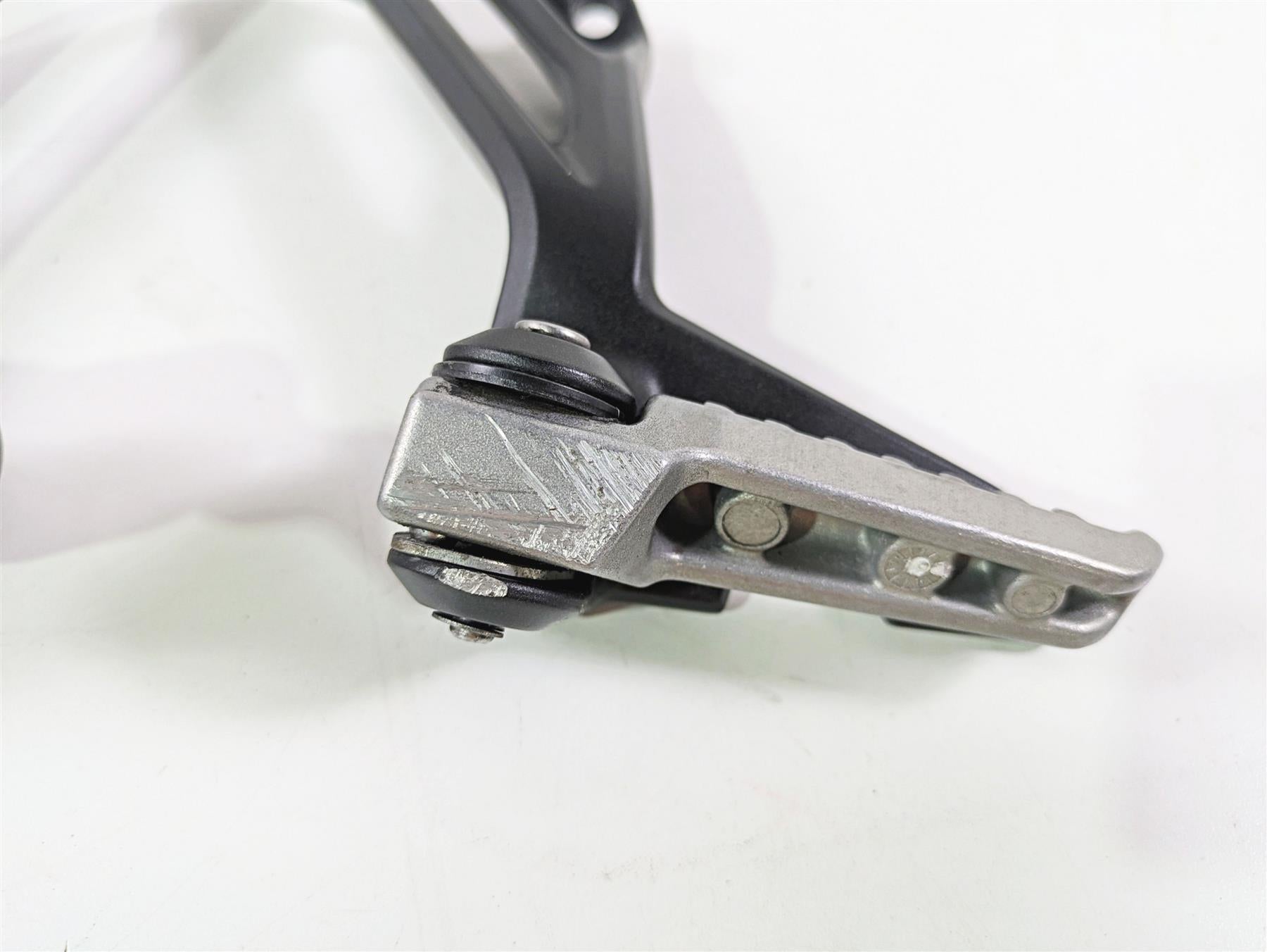 2020 Kawasaki Z900 ZR900 Rear Passenger Footpeg Rest Set 35063-1452-18R {{ shop.shopifyCountryName }} - Mototech271