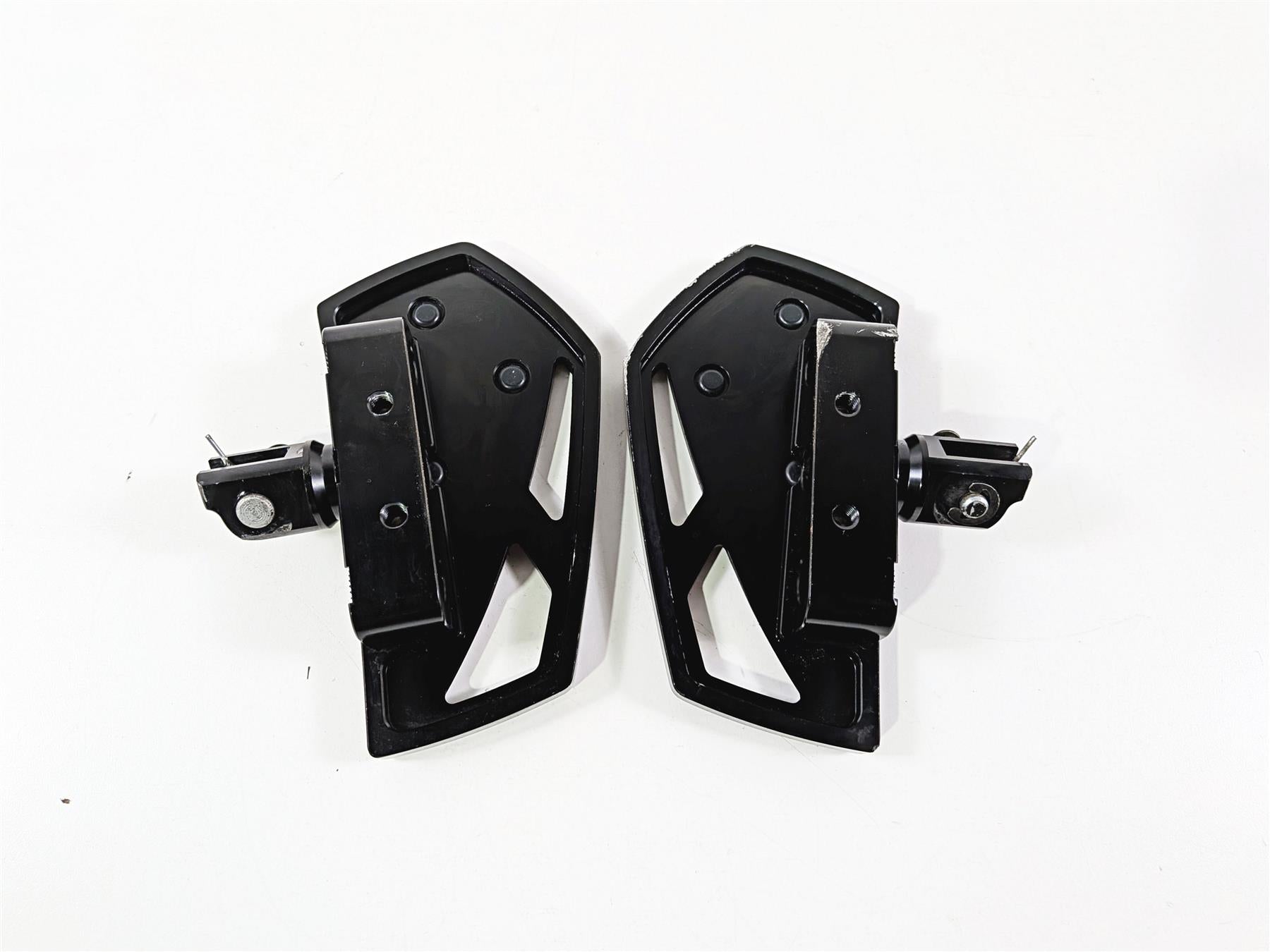 2022 Harley Softail FXLRST Low Rider Front Floorboard Foot Floor Board Set {{ shop.shopifyCountryName }} - Mototech271