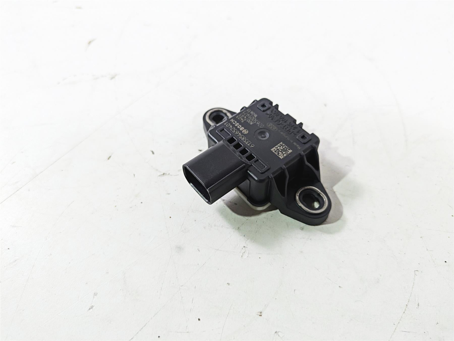 2016 BMW S1000RR K46 Speed Sensor Drehratensensor Bosch 61358546524 {{ shop.shopifyCountryName }} - Mototech271