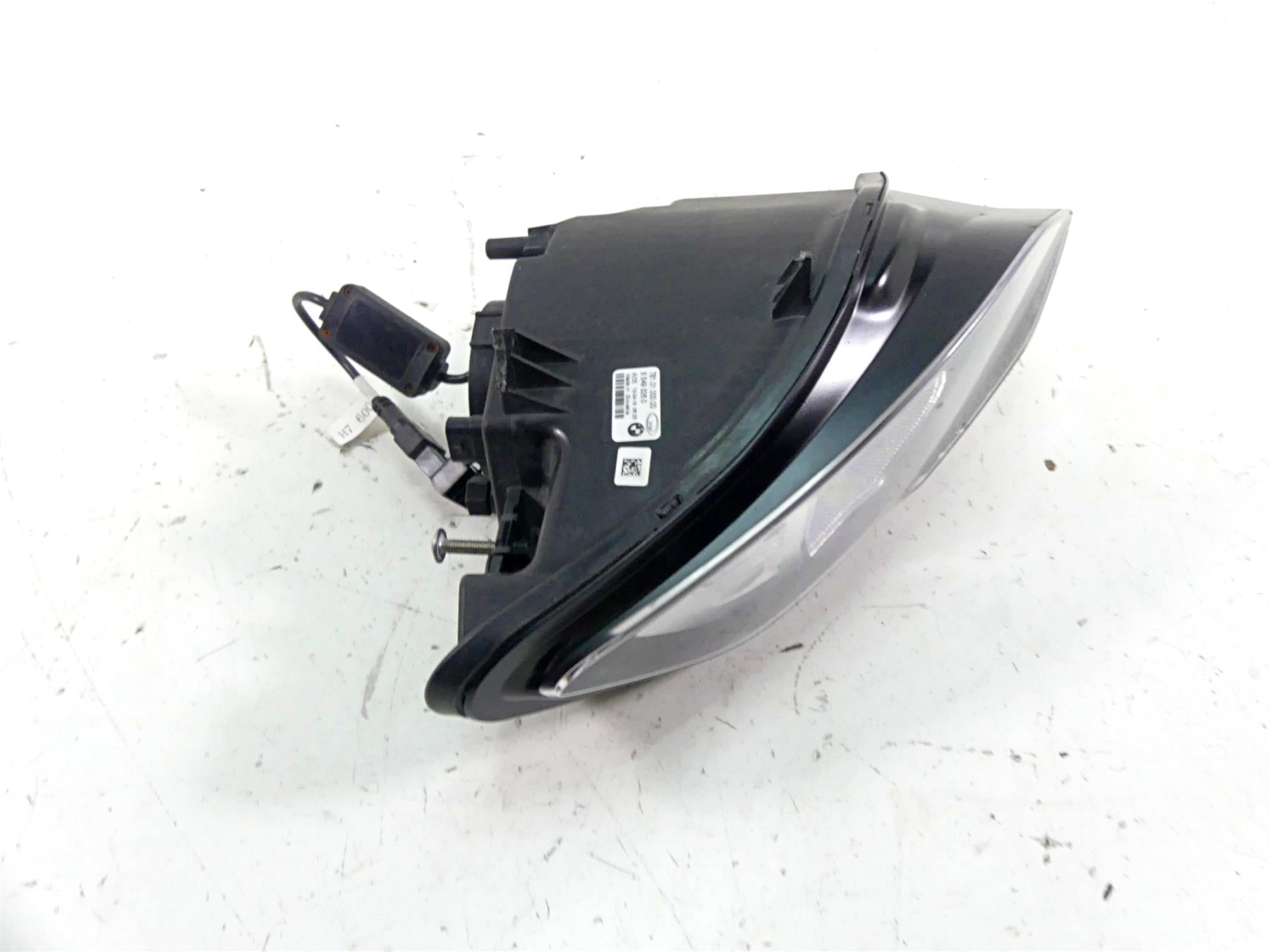 2018 BMW S1000RR K46 Right Headlight Low Beam -Broken Tabs 63128549326 {{ shop.shopifyCountryName }} - Mototech271