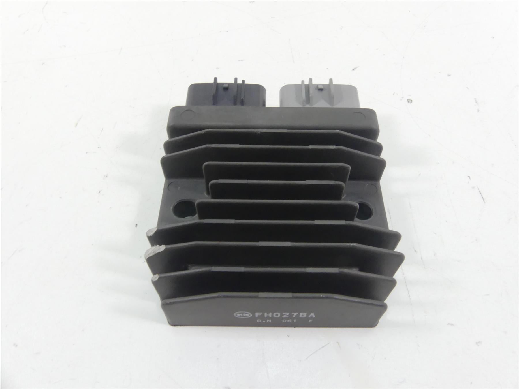 2021 Kawasaki ZX1400 ZX14R Ninja Rectifier Voltage Regulator FH027BA 21066-0771 {{ shop.shopifyCountryName }} - Mototech271