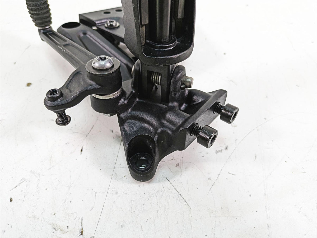 2022 Harley RA1250 S Pan America Left Rider Footpeg & Shifter - Read 33600309A {{ shop.shopifyCountryName }} - Mototech271