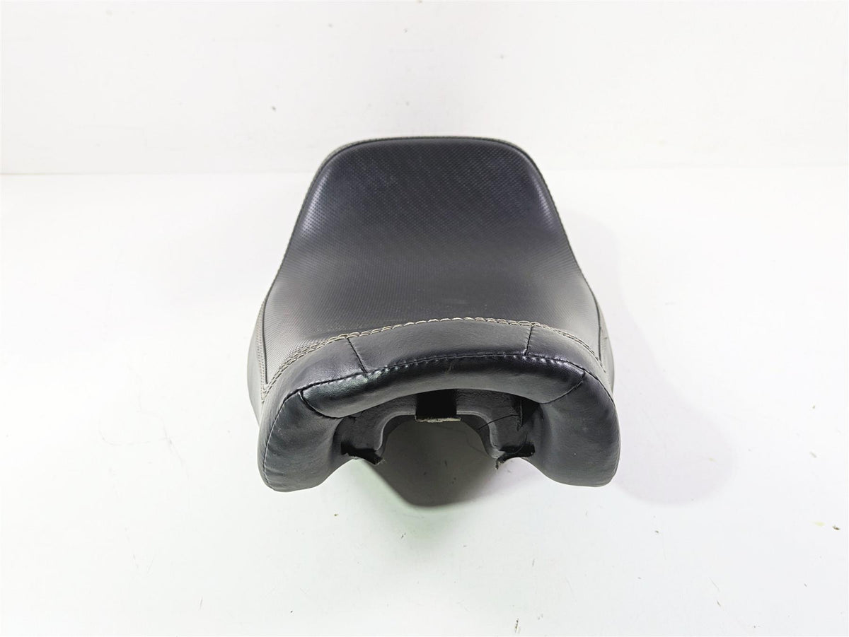 2015 Harley FXDF Dyna Fat Bob Seat Saddle Oem 1 Piece 2 Up 52000117 {{ shop.shopifyCountryName }} - Mototech271