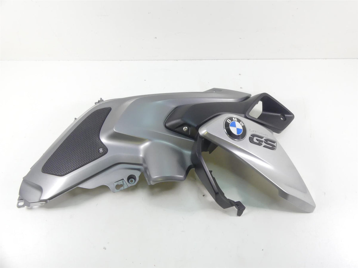 2014 BMW R1200GS K50 Right Side Fuel Gas Tank Fairing Cover + Emblem 46638533680 {{ shop.shopifyCountryName }} - Mototech271