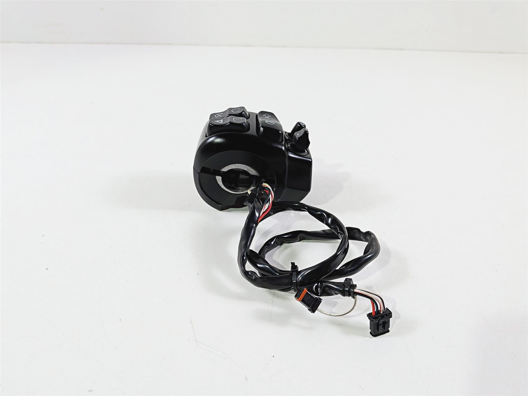 2014 Harley Touring FLHTK Electra Glide Right Hand Ptt Control Switch 71500130C-Mototech271