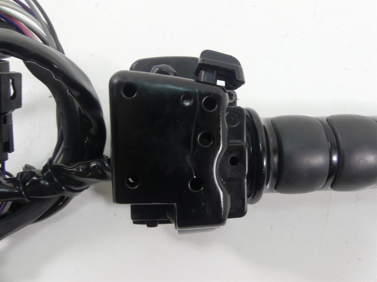 2013 Harley Touring FLHX Street Glide Right Hand Control Switch -Read 71684-06A {{ shop.shopifyCountryName }} - Mototech271