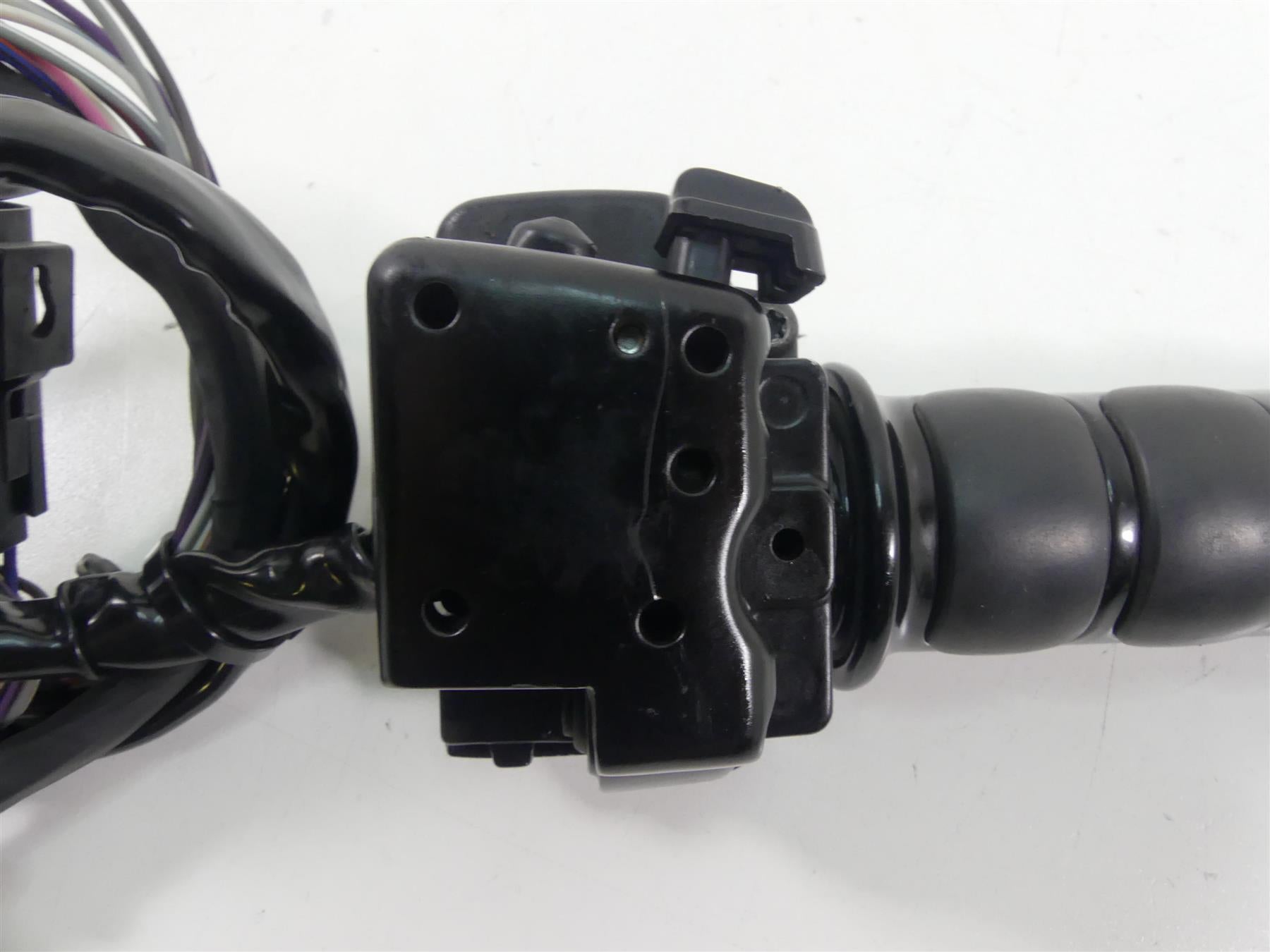 2013 Harley Touring FLHX Street Glide Right Hand Control Switch -Read 71684-06A {{ shop.shopifyCountryName }} - Mototech271