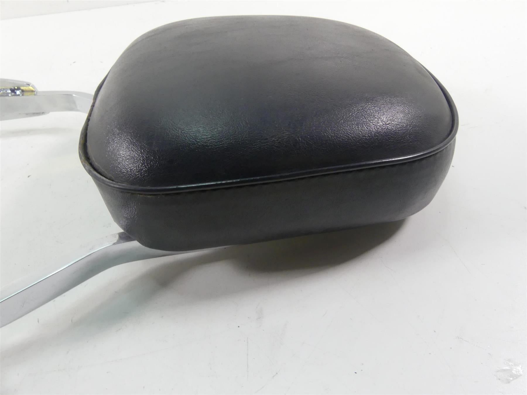2007 Honda VT1100 C Shadow Spirit Passenger Backrest Sissy Bar 77320-MM8-880 {{ shop.shopifyCountryName }} - Mototech271