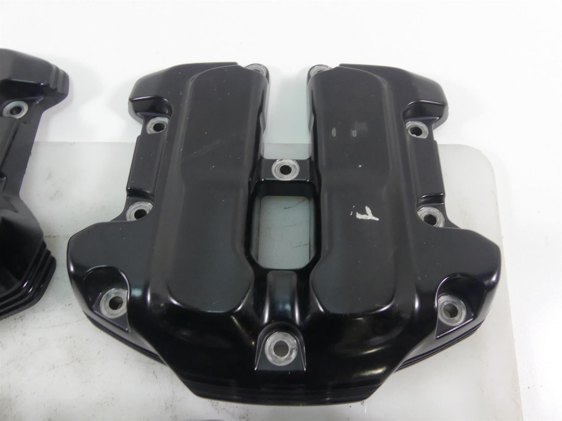 2018 Harley FXBRS Softail Breakout Valve Cover Rocker Box Set 25700371 {{ shop.shopifyCountryName }} - Mototech271