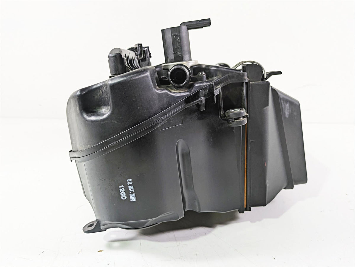 2019 BMW S1000XR K49 Air Box Cleaner Breather Filter & Inlet Duct 13718544689 {{ shop.shopifyCountryName }} - Mototech271