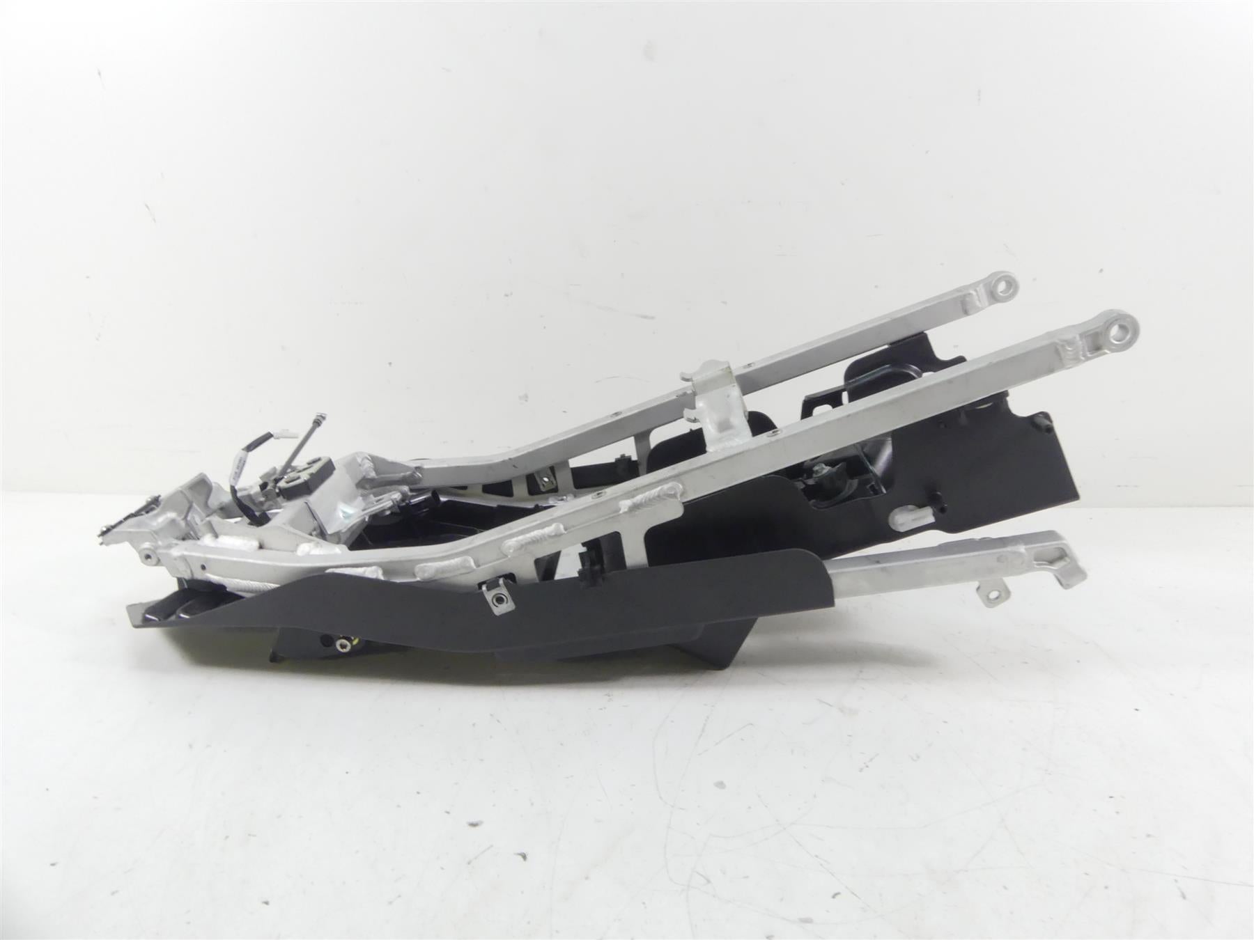 2021 Aprilia RS 660 Straight Rear Sub Frame Subframe 2B008726 2B006819 {{ shop.shopifyCountryName }} - Mototech271