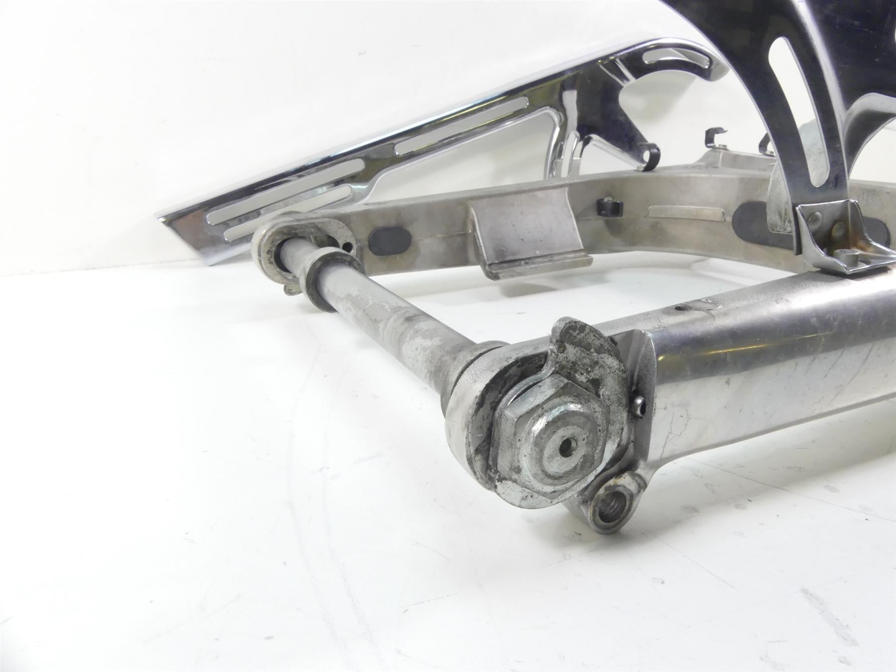 2006 Harley VRSCD Night V Rod Rear Swingarm Swing Arm & Axle Set 48372-05A {{ shop.shopifyCountryName }} - Mototech271