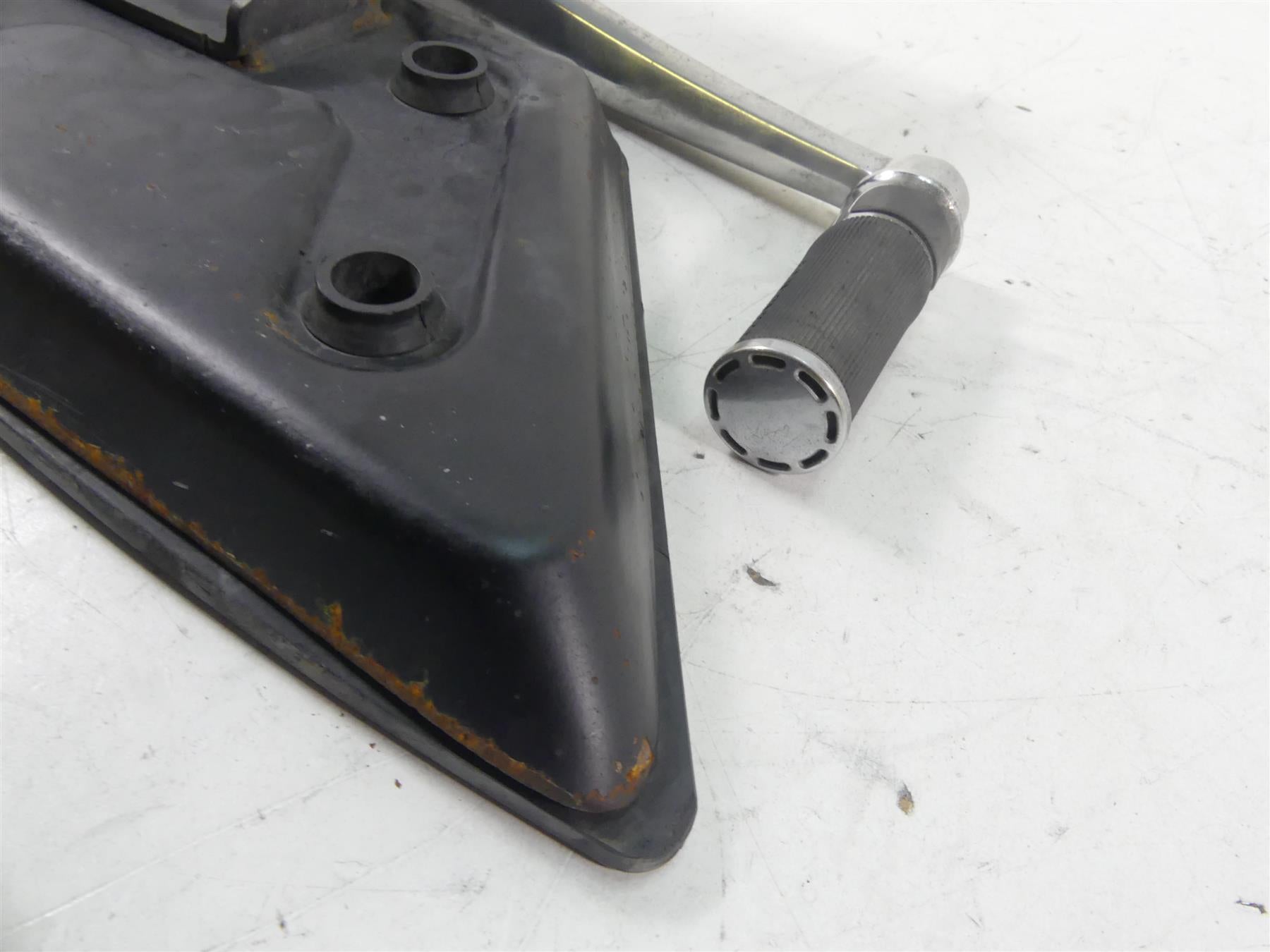 2012 Victory Cross Country Front Left Floorboard & Shifter Pedal 5135045 5137197 {{ shop.shopifyCountryName }} - Mototech271