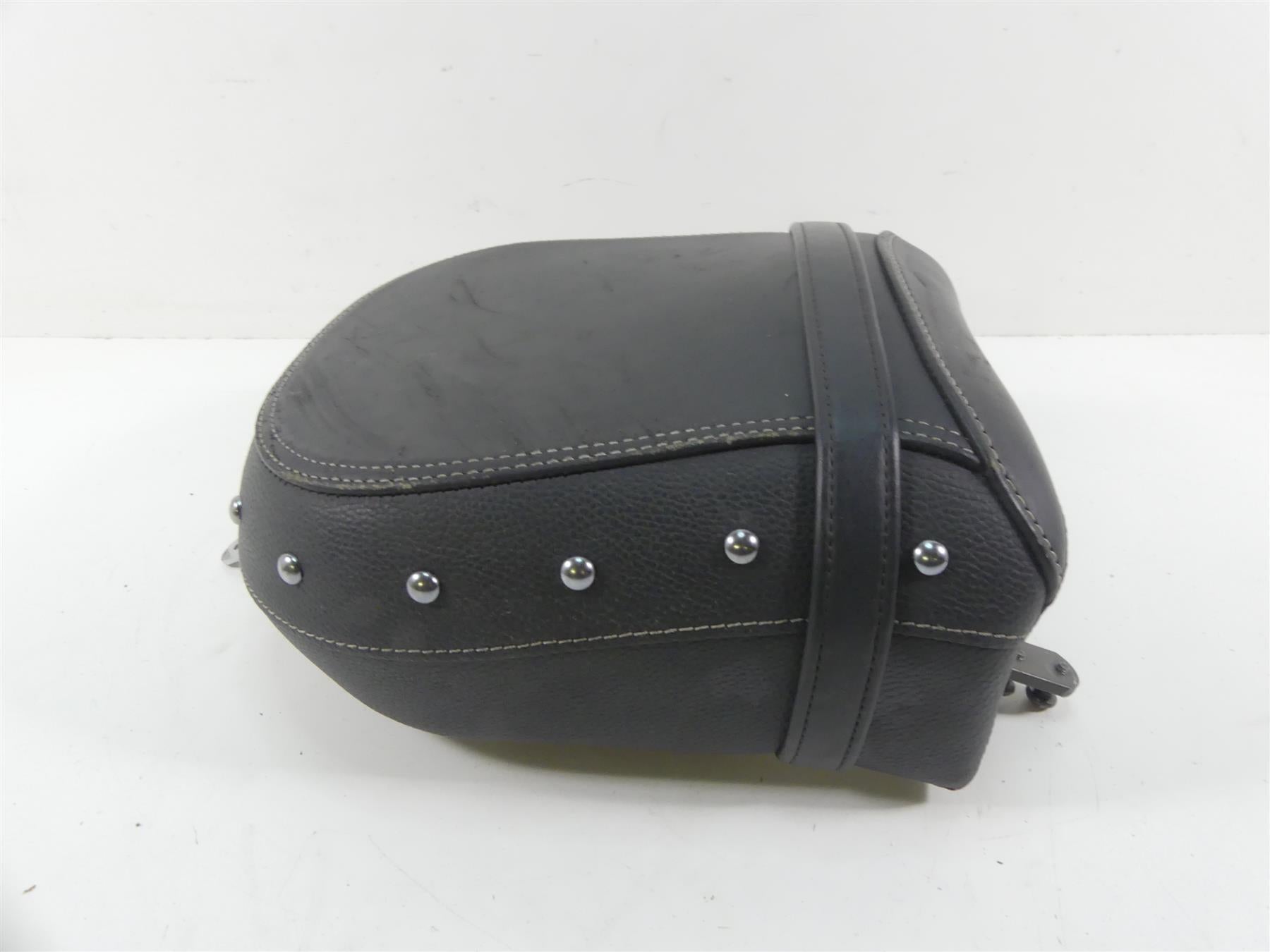 2016 Indian Chieftain Dark Horse Rear Passenger Studded Saddle Seat 2687301-01 {{ shop.shopifyCountryName }} - Mototech271