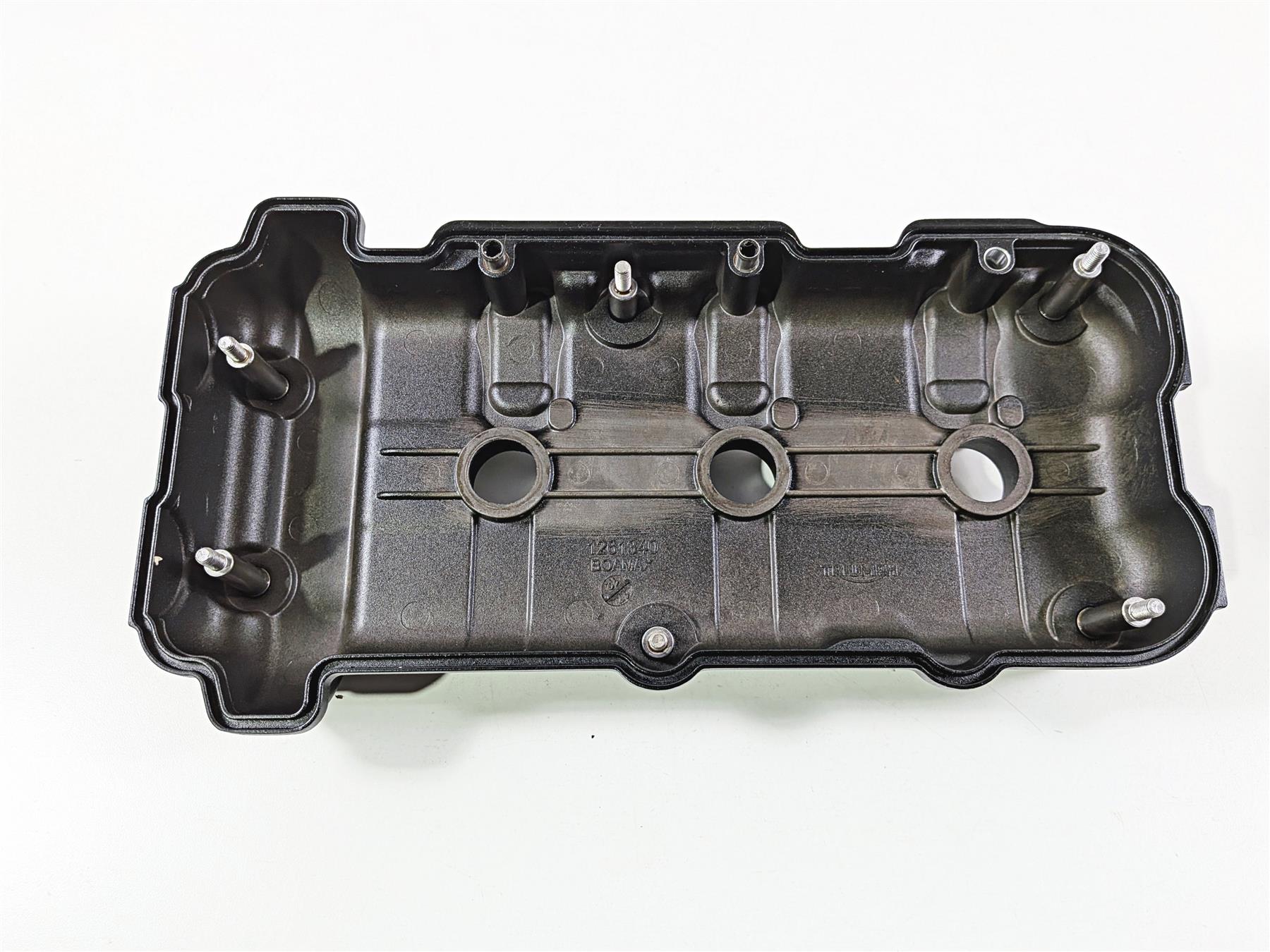 2019 Triumph Speed Triple RS 1050 Cylinderhead Top Valve Cover T1261340 {{ shop.shopifyCountryName }} - Mototech271