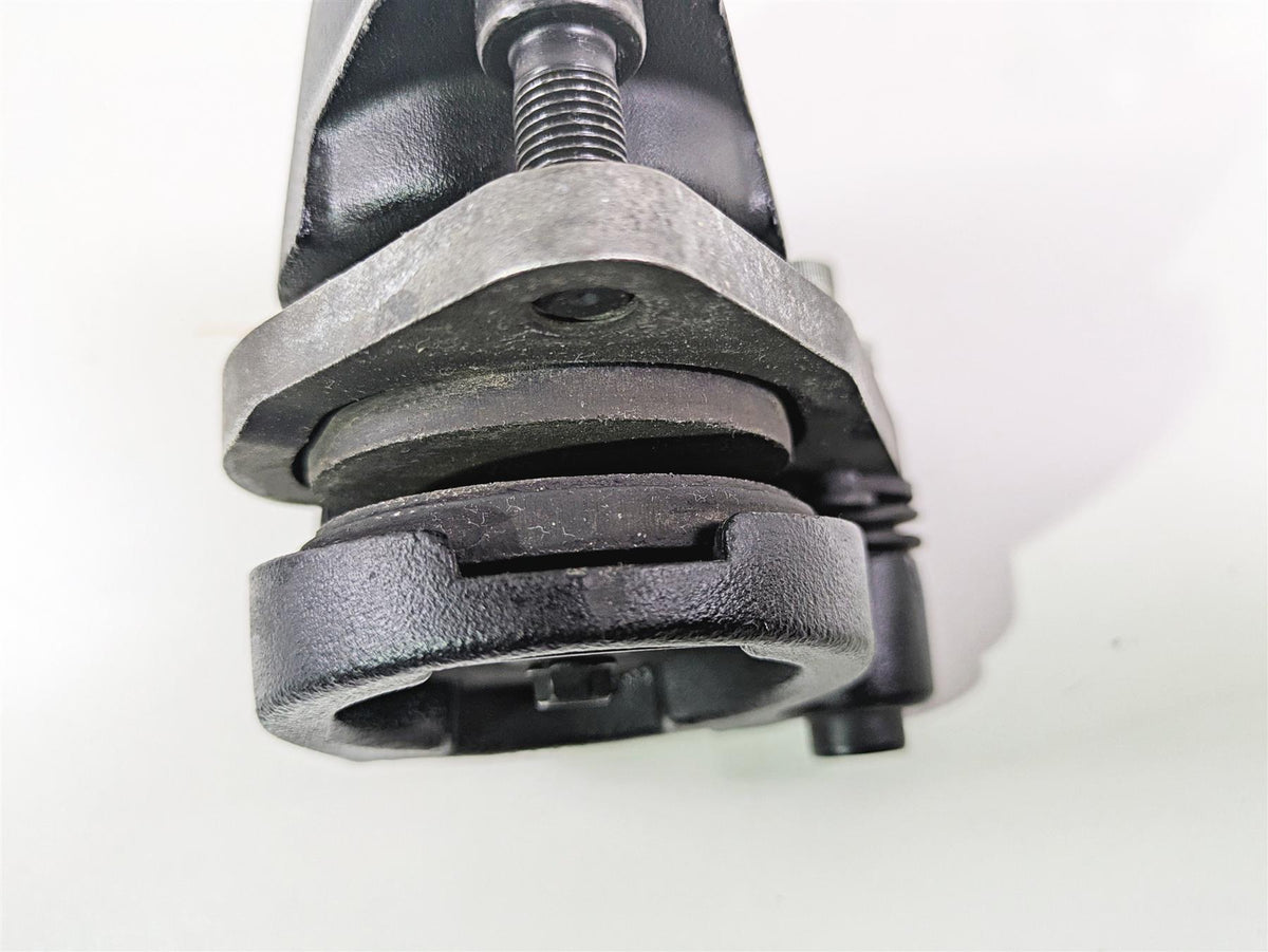 1999 Harley Touring FLHTCUI E-Glide Front Brake Caliper Set 44023-83C 44046-84C {{ shop.shopifyCountryName }} - Mototech271