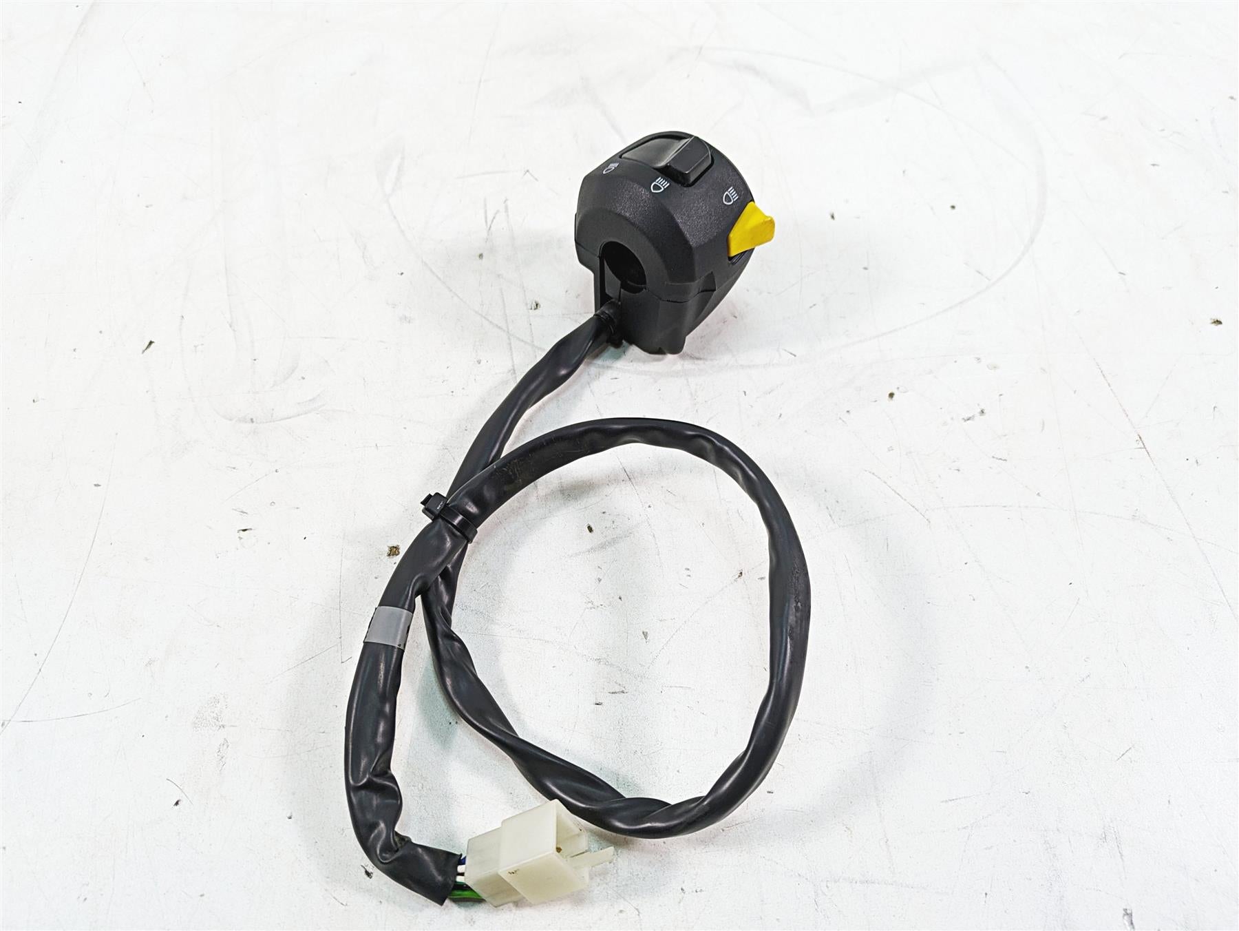 2013 Moto Guzzi V7 750 Stone domino Left Hand Light Control Switch 887822 {{ shop.shopifyCountryName }} - Mototech271