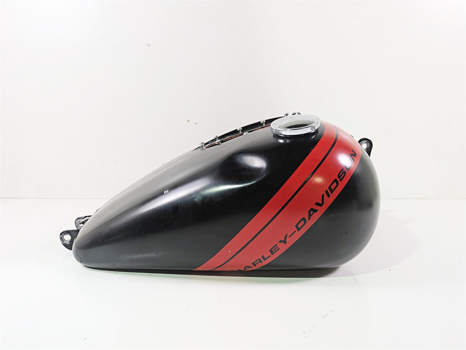 2016 Harley FXDF Dyna Fat Bob Fuel Gas Petrol Tank -Dented