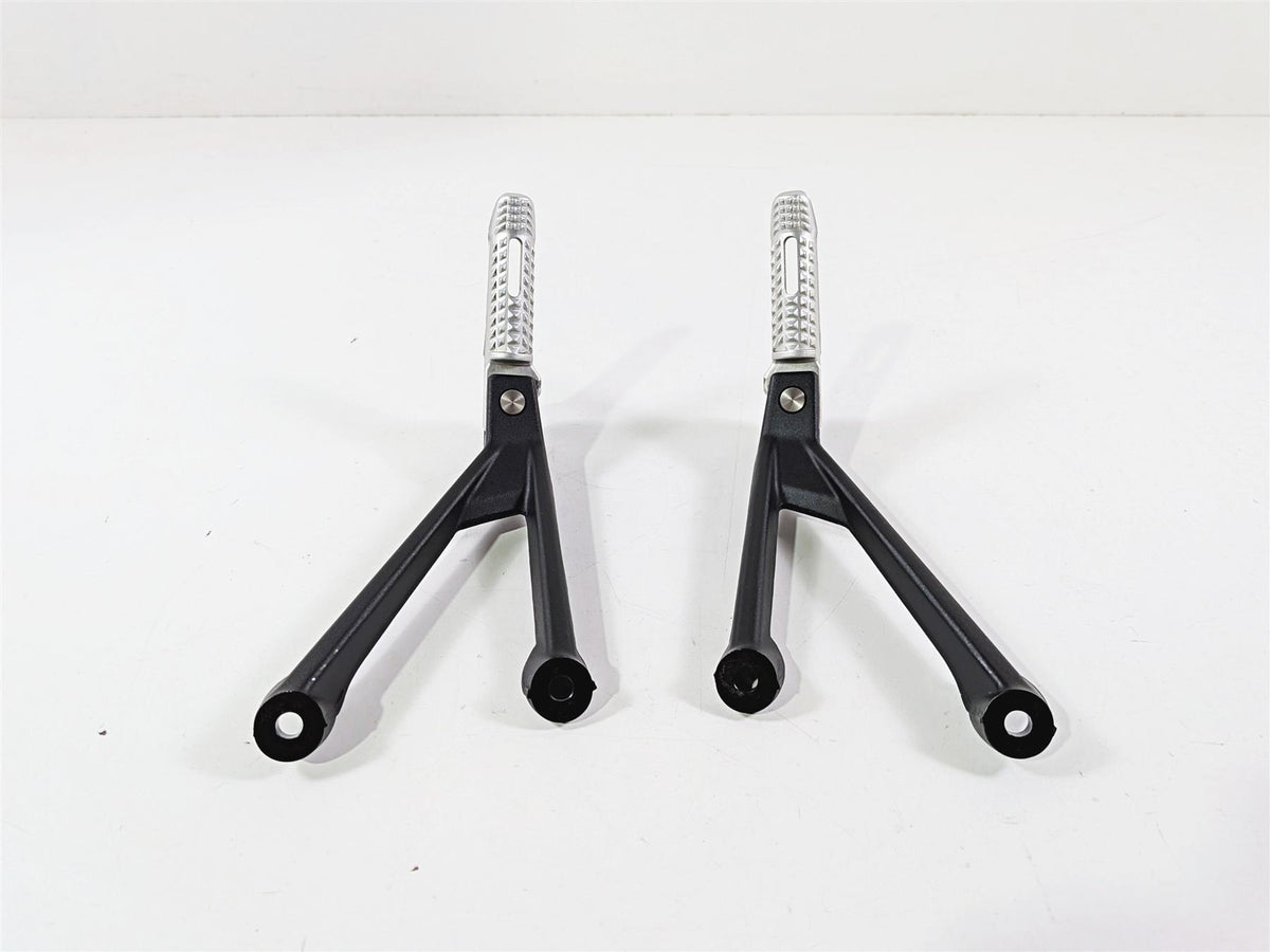 2024 BMW S1000RR K67 Rear Passenger Foot Peg Set 46718356863 46718356864-Mototech271