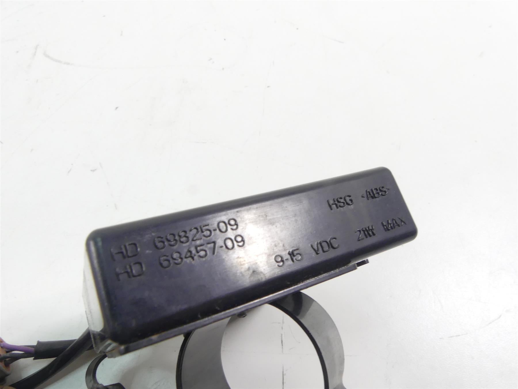 2013 Harley VRSCF Muscle V-Rod Turn Signal Flasher Module Unit 69457-09 {{ shop.shopifyCountryName }} - Mototech271