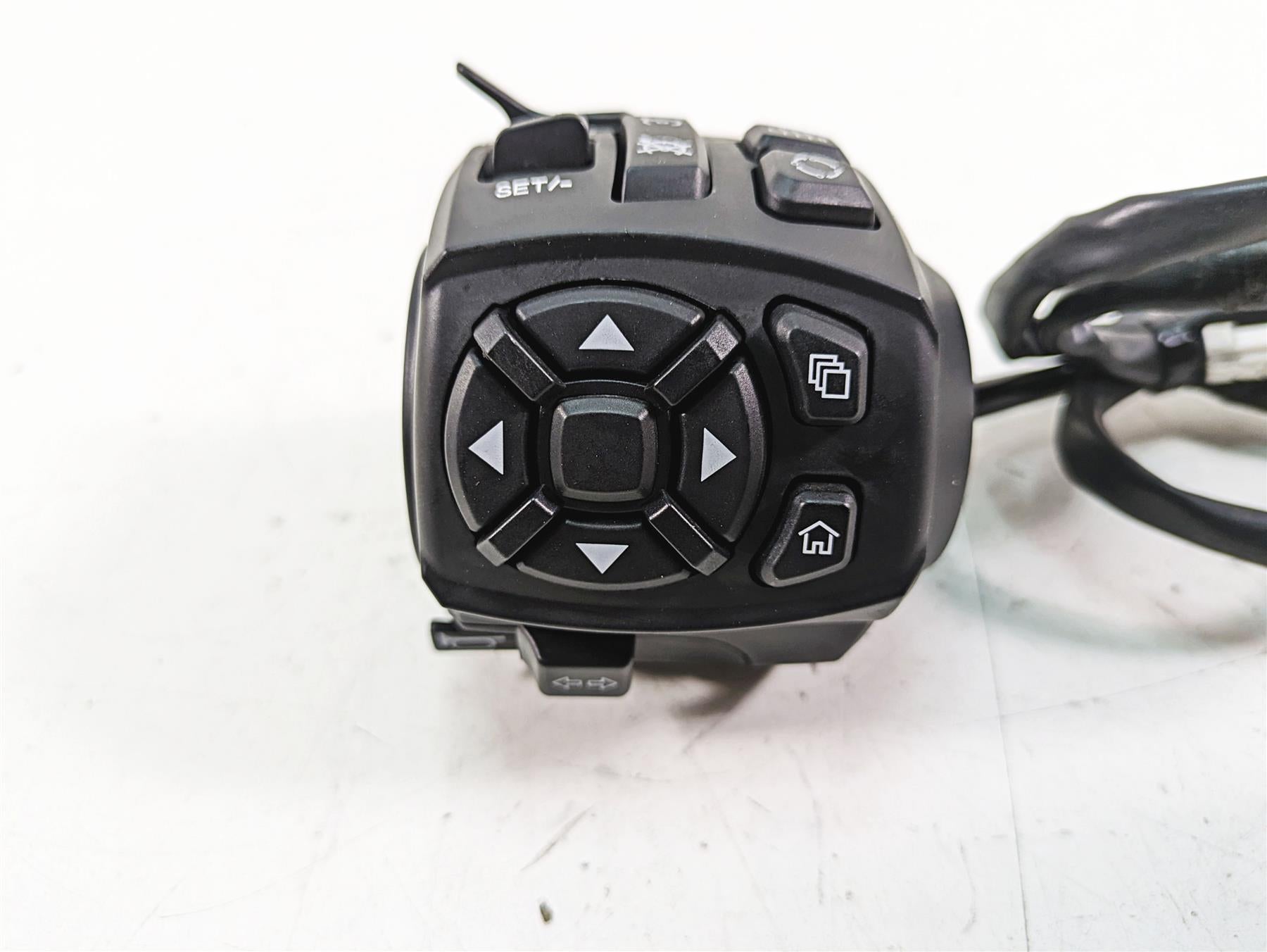 2022 Harley RA1250 S Pan America Left Hand Turn Signal Control Switch 71500522A {{ shop.shopifyCountryName }} - Mototech271