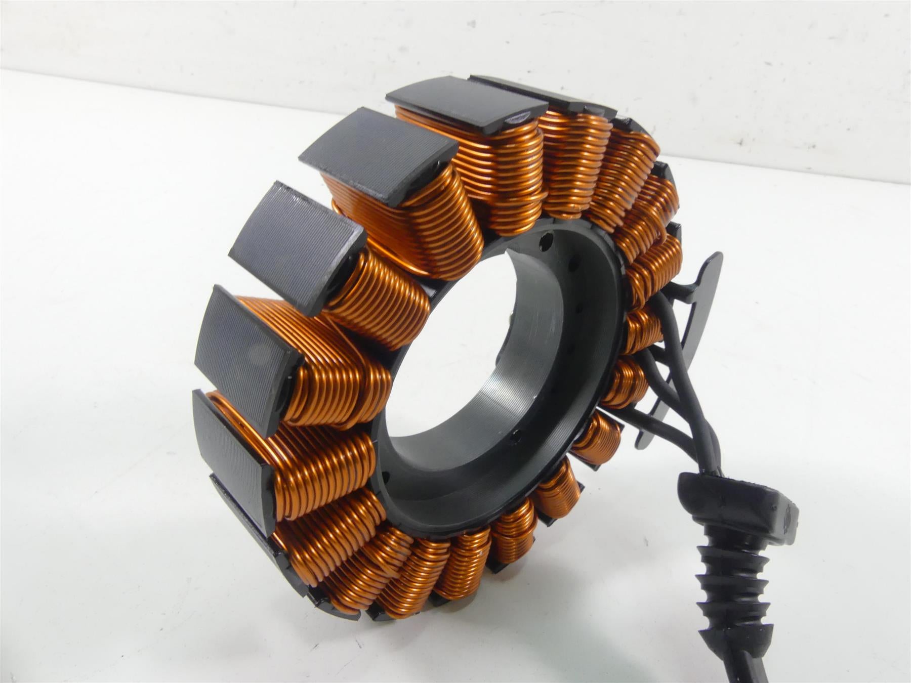2022 Harley Softail FXBBS Street Bob Stator Alternator Generator 29900042A {{ shop.shopifyCountryName }} - Mototech271