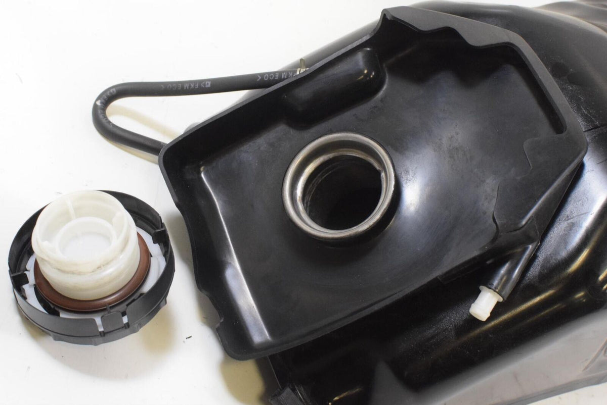 2014 Honda CTX1300 CTX 1300 Fuel Gas Petrol Tank Reservoir 17500-MJN-A00 {{ shop.shopifyCountryName }} - Mototech271